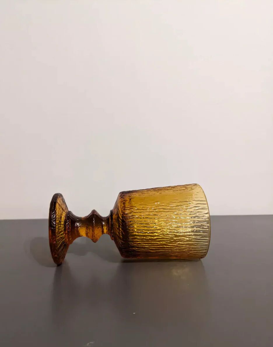 Set of 11 orange glasses