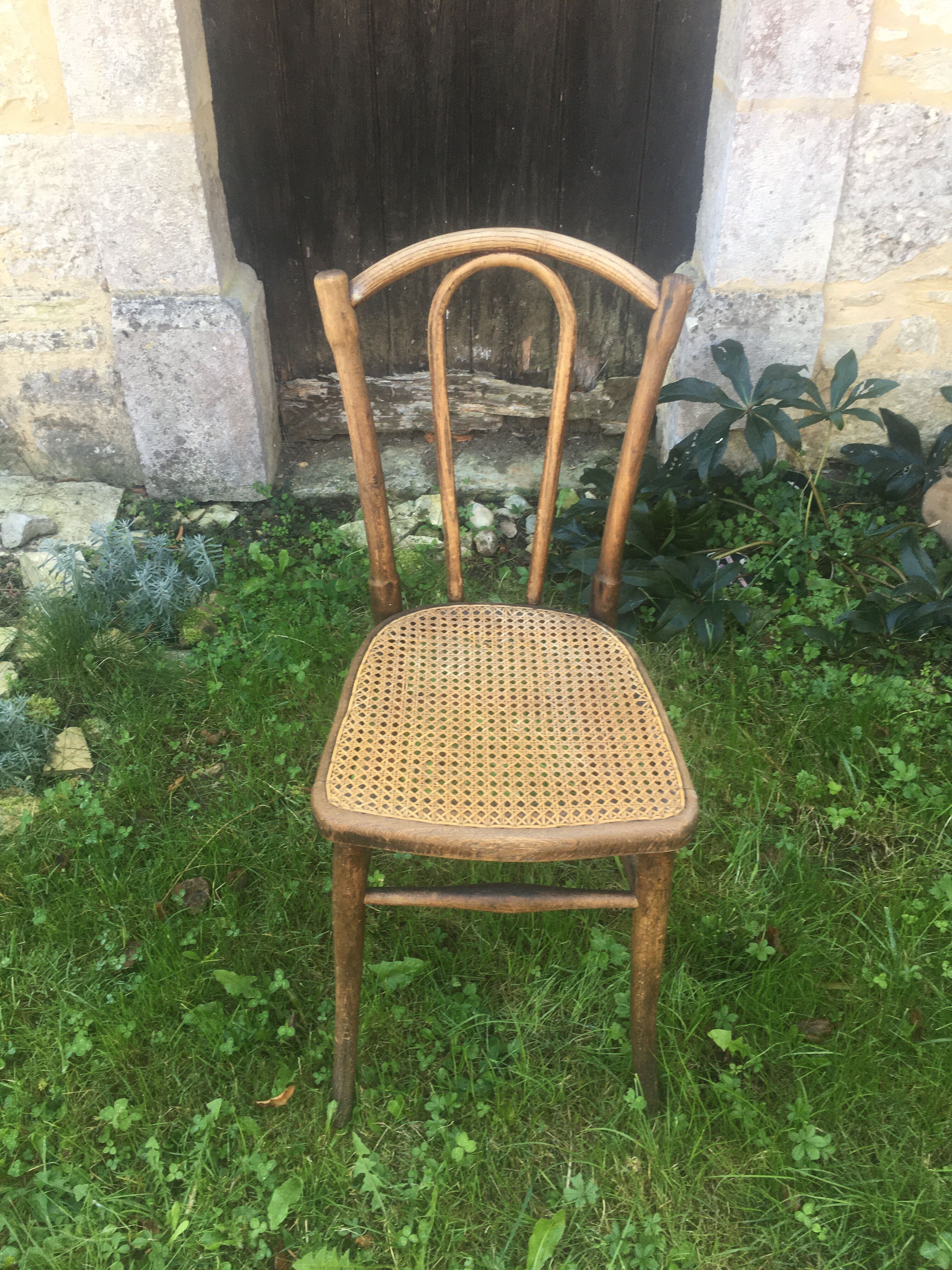 Bistro chair cannée