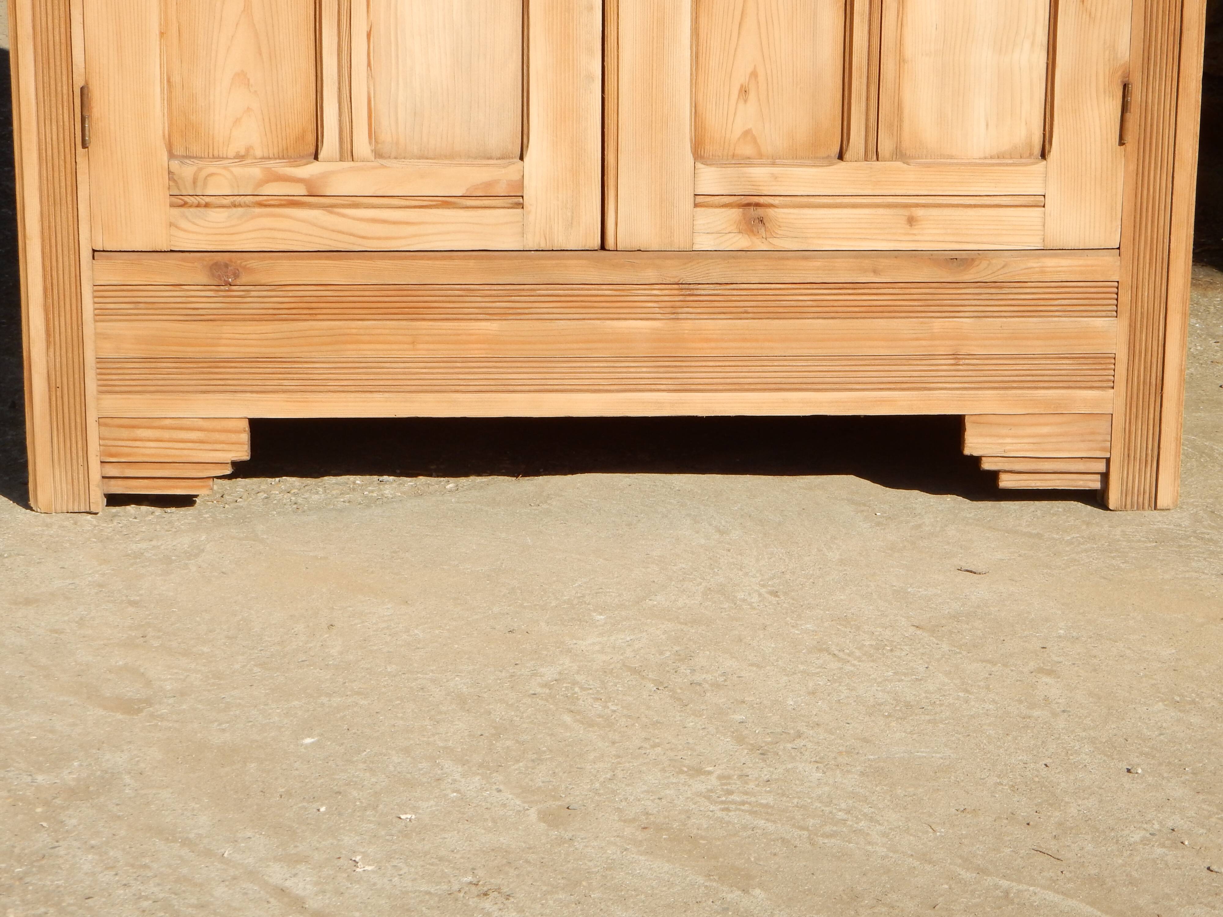 Old industrial wooden locker room - Parisian fir wardrobe