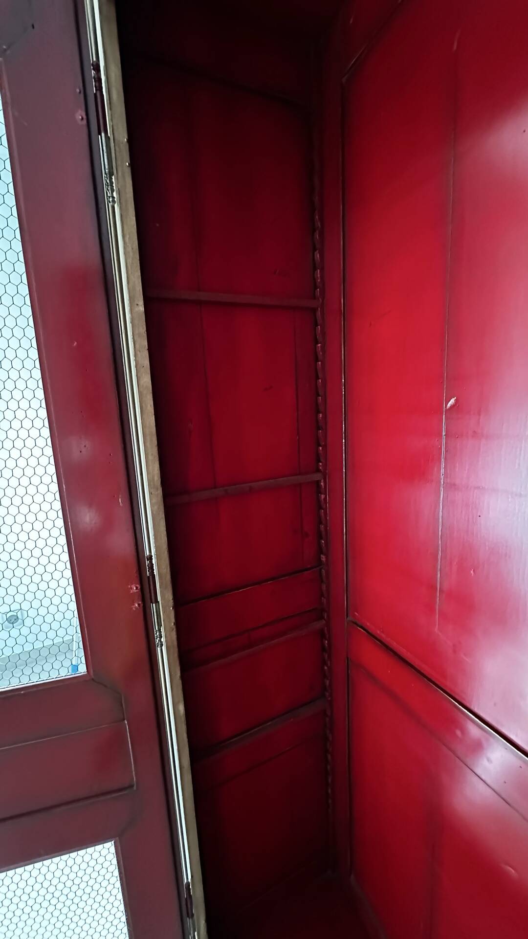 Moissonnier Greek Style Wardrobe