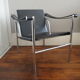 Paire de fauteuils LC1 par Le Corbusier