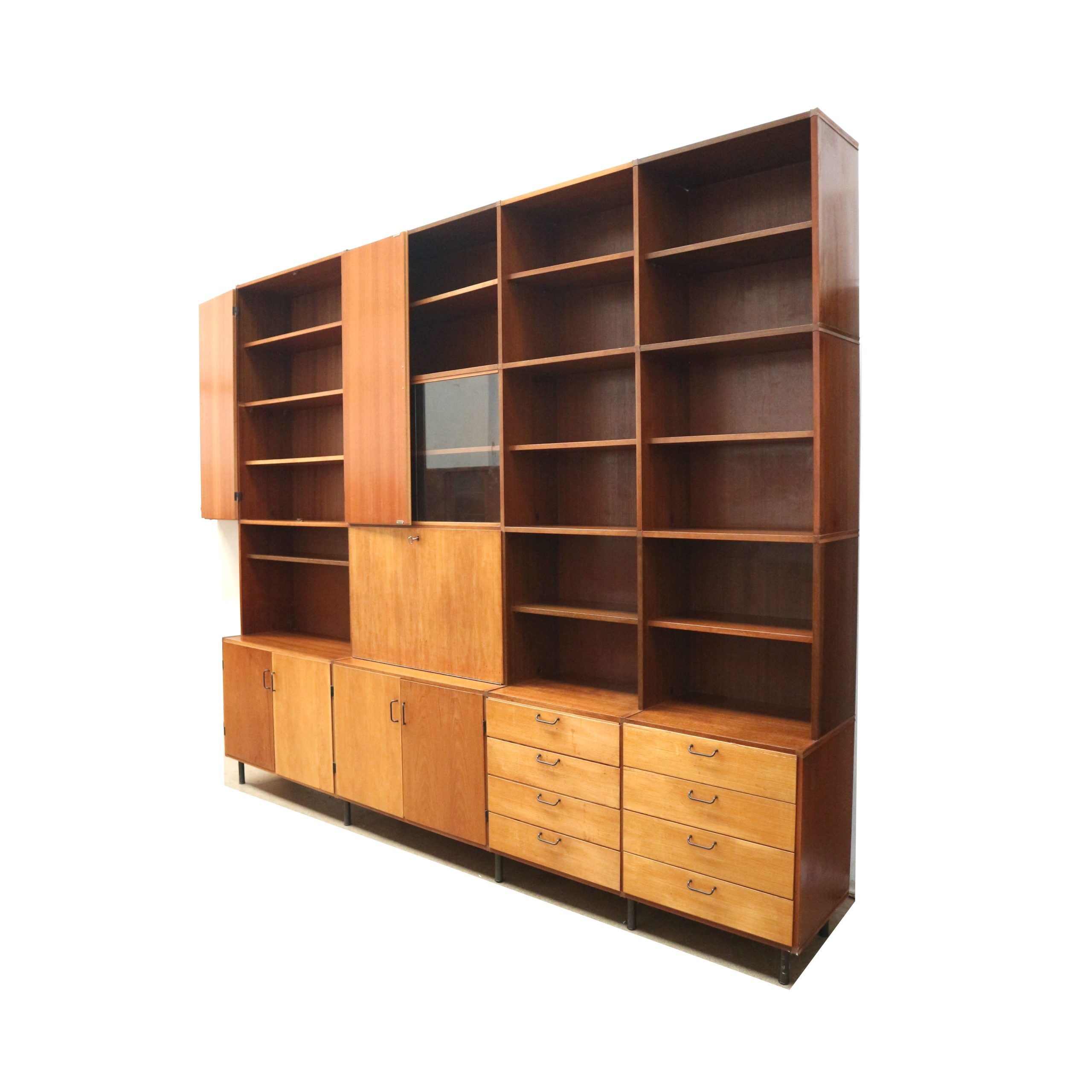 Large vintage wall unit from the 1960s with functional and timeless design