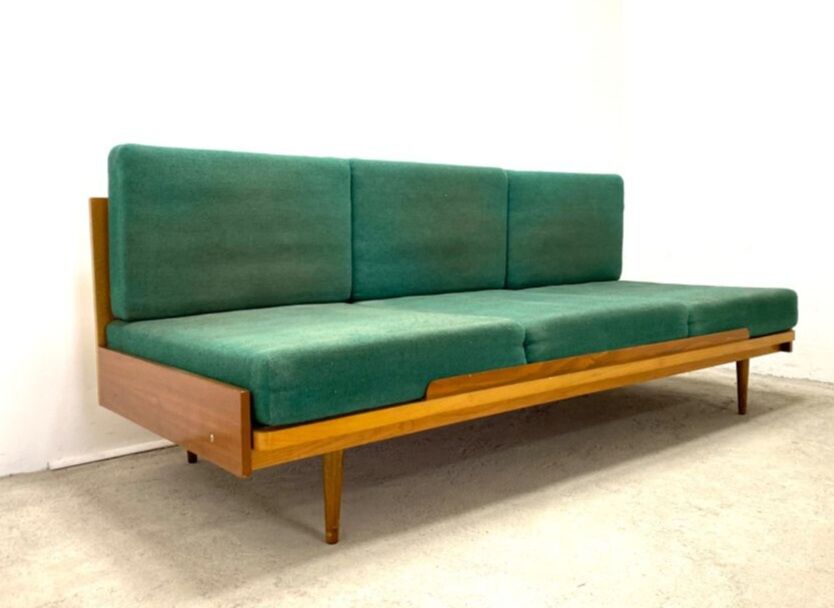 Ton & Up Zavody sofa bed 1967