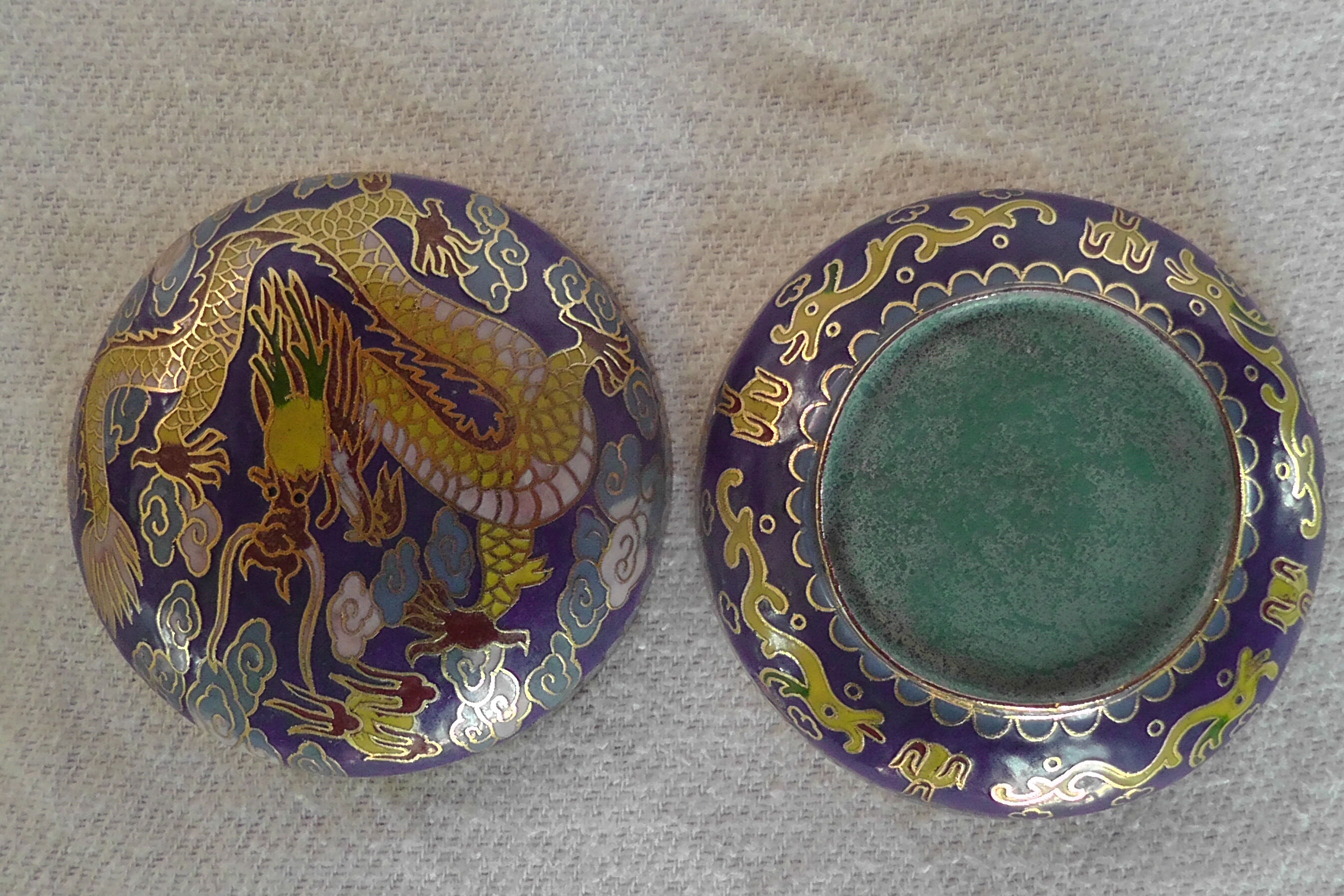 Bonbonnière en émail cloisonné Dragon