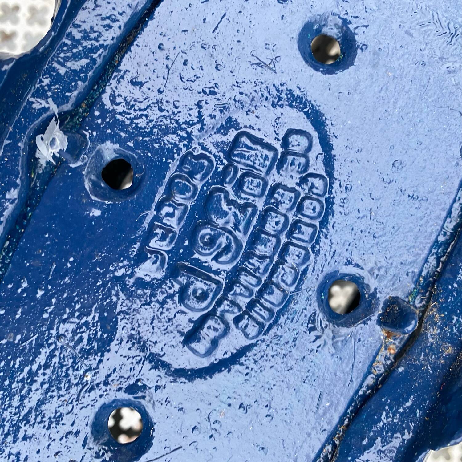 Jardinière ancienne en fonte 