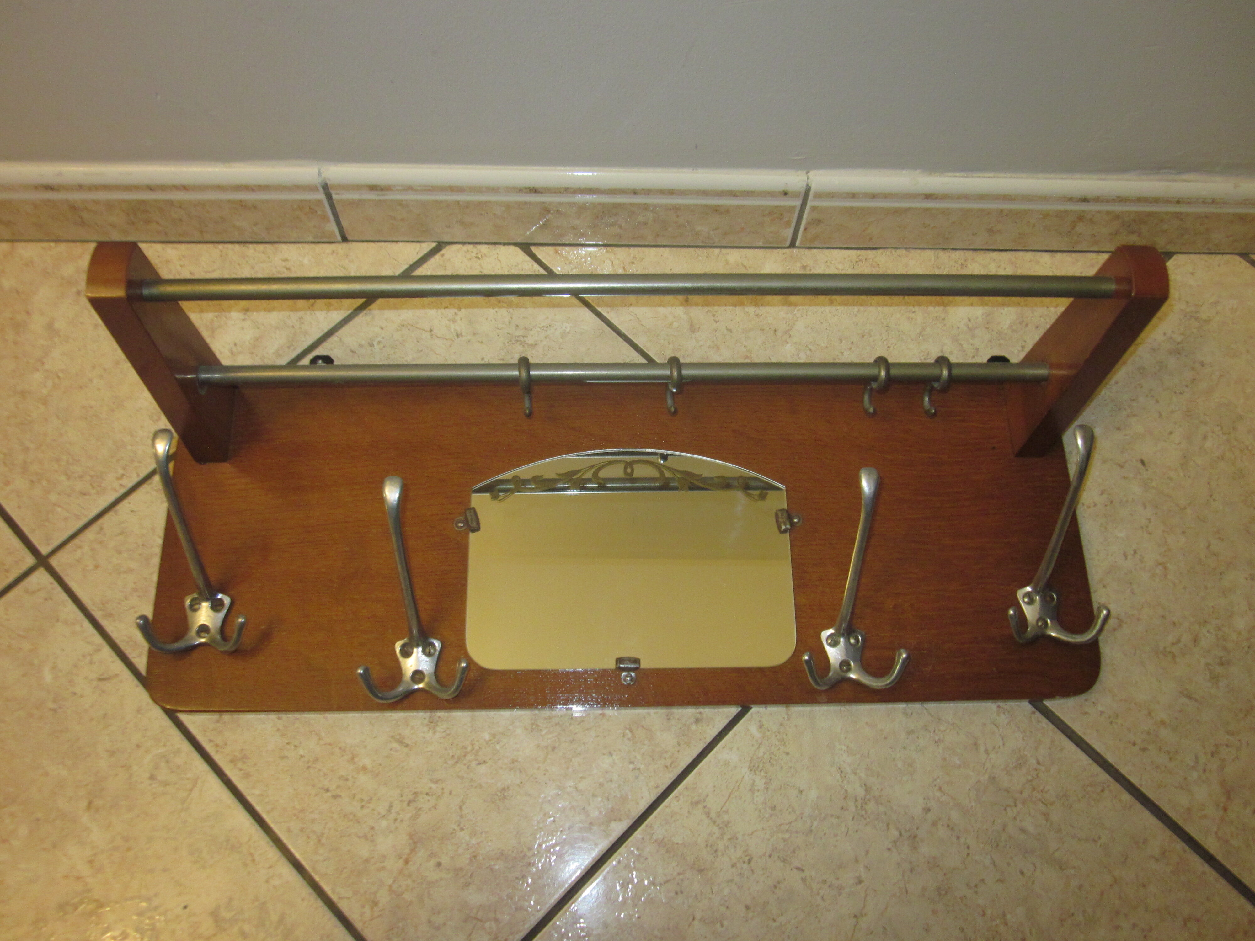 Wall coat rack of the years 50