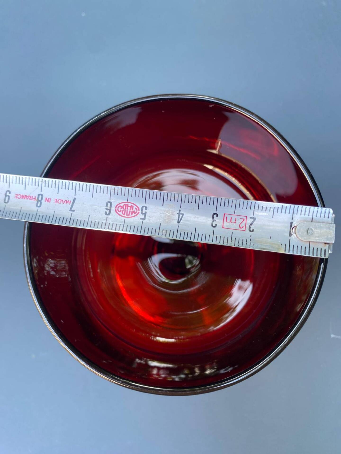 Set of 6 ruby red glass dessert bowls on a pedestal – France – Wine