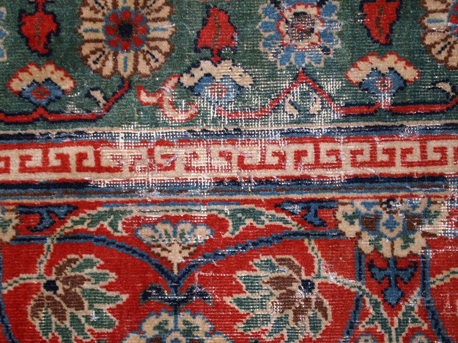 Tapis Antique Khotan d'Asie Centrale, Années 1900, Élégance Authentique