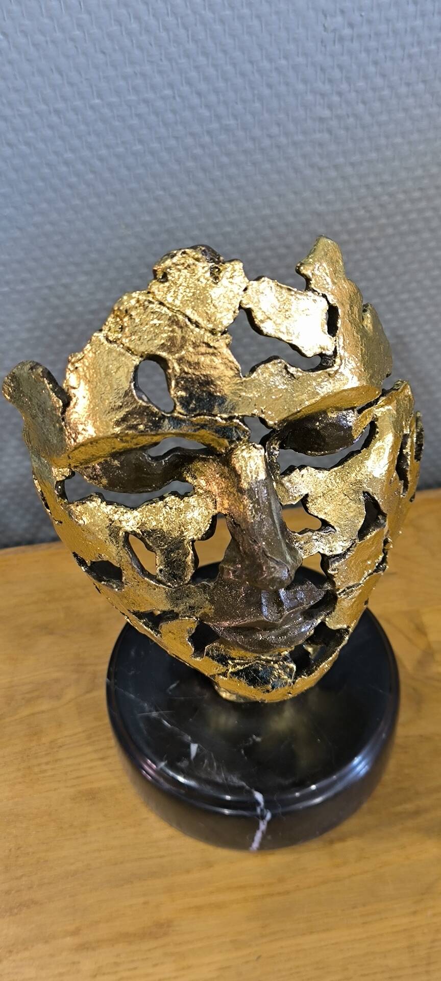 According to Salvador Dalí – The Test of Time – Bronze with gold leaf