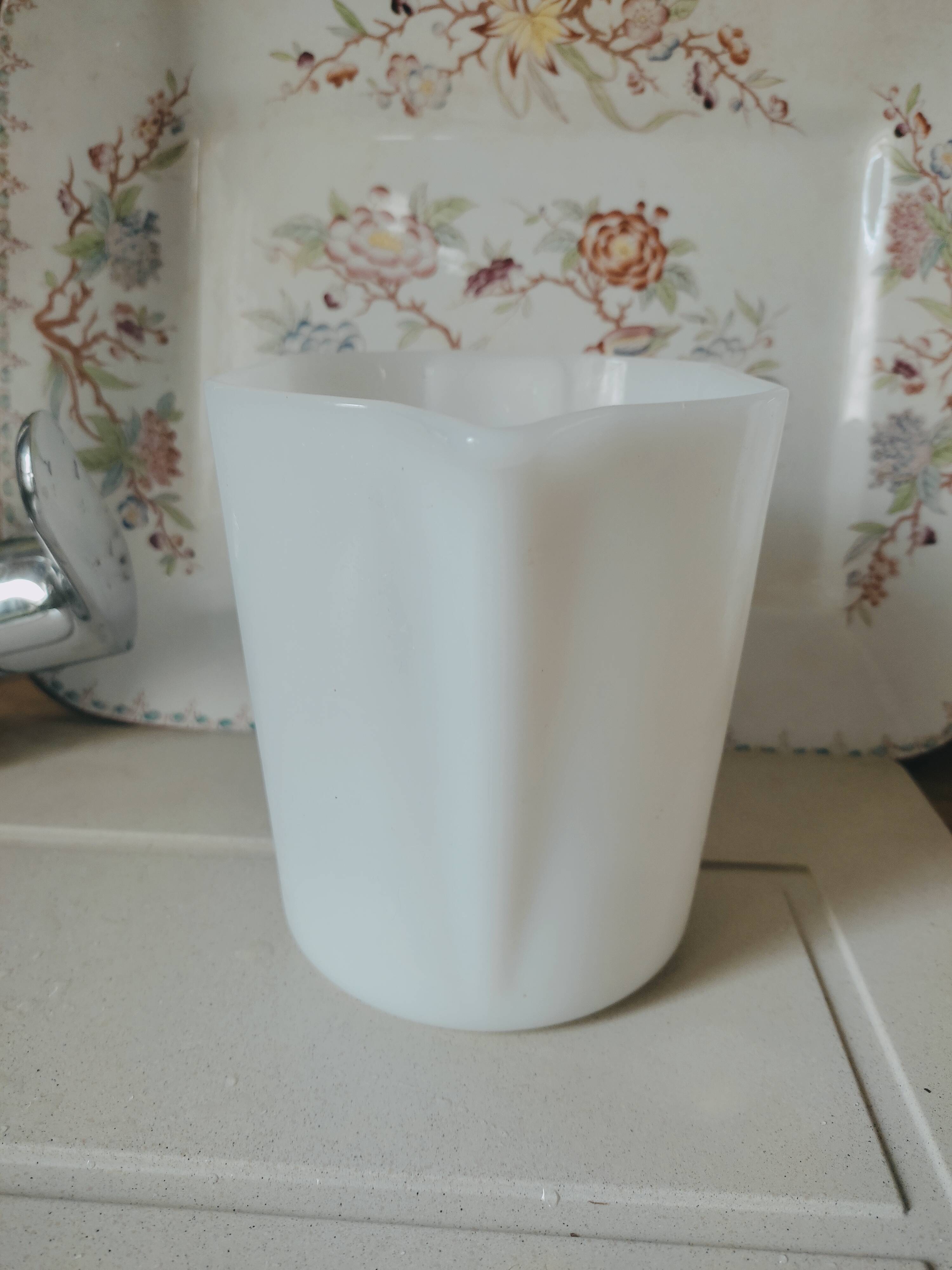 Verseuse Moulinex en opaline blanche