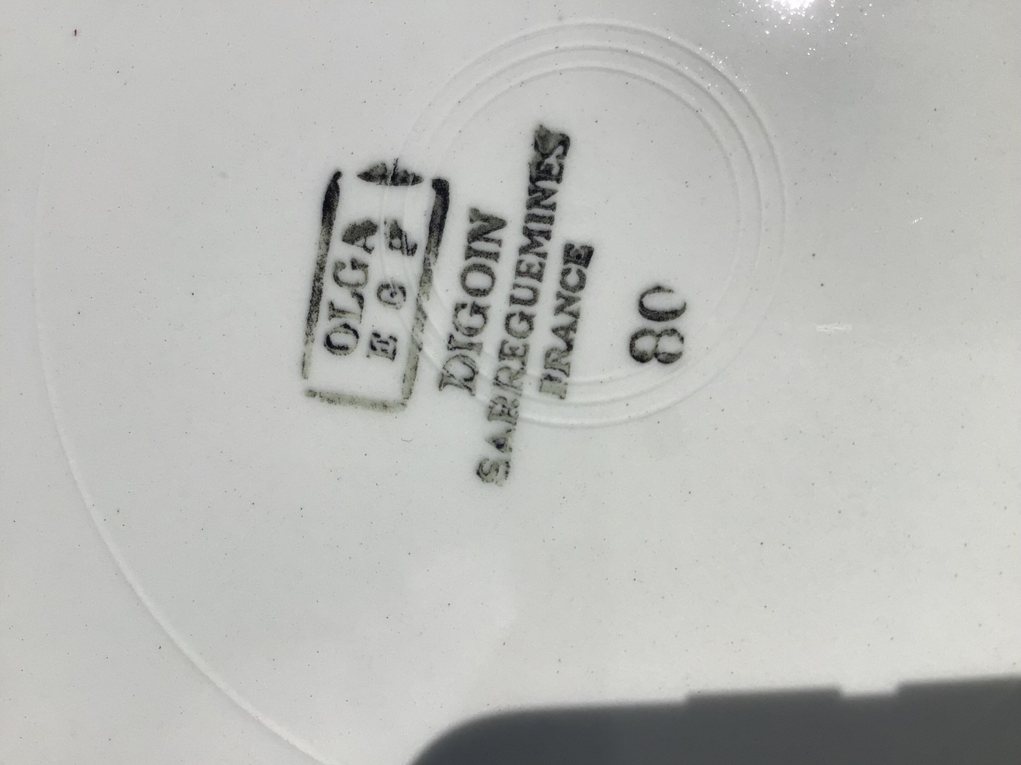 Flat Digoin model Olga gray and pink diameter 30cm