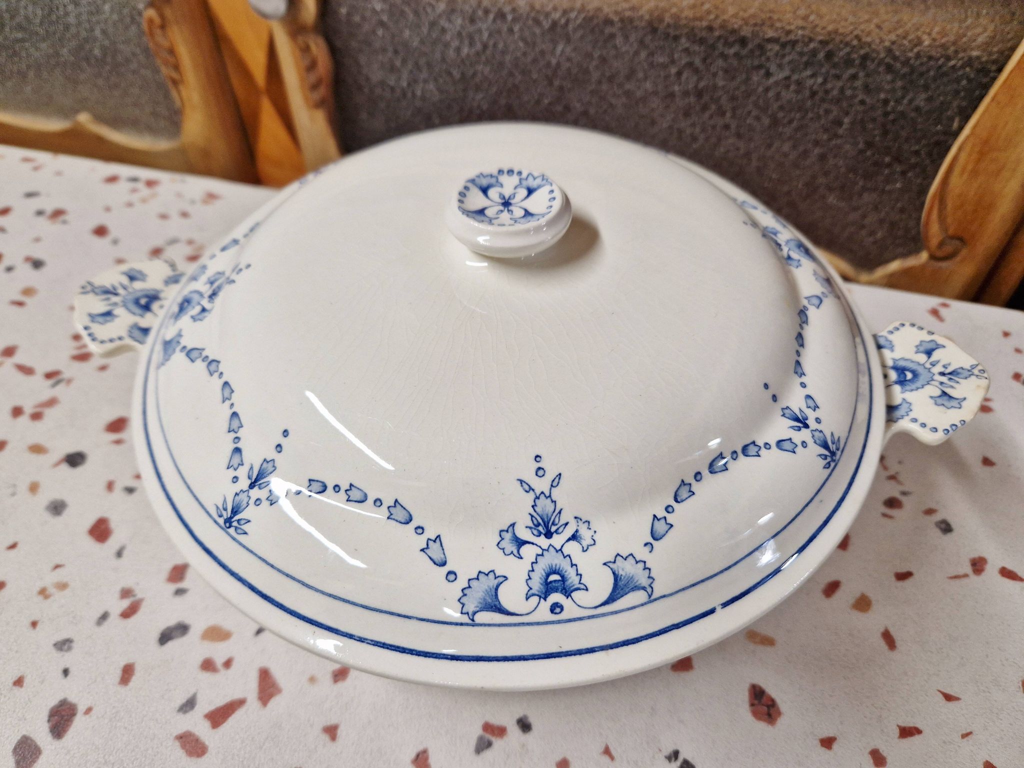 Iron earth soup tureen or vegetable dish bourgeois paris store model vieux lille blue garlands