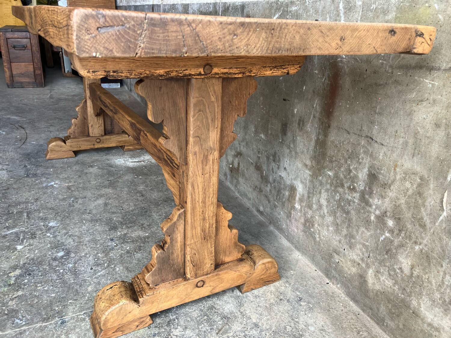 Farmhouse table