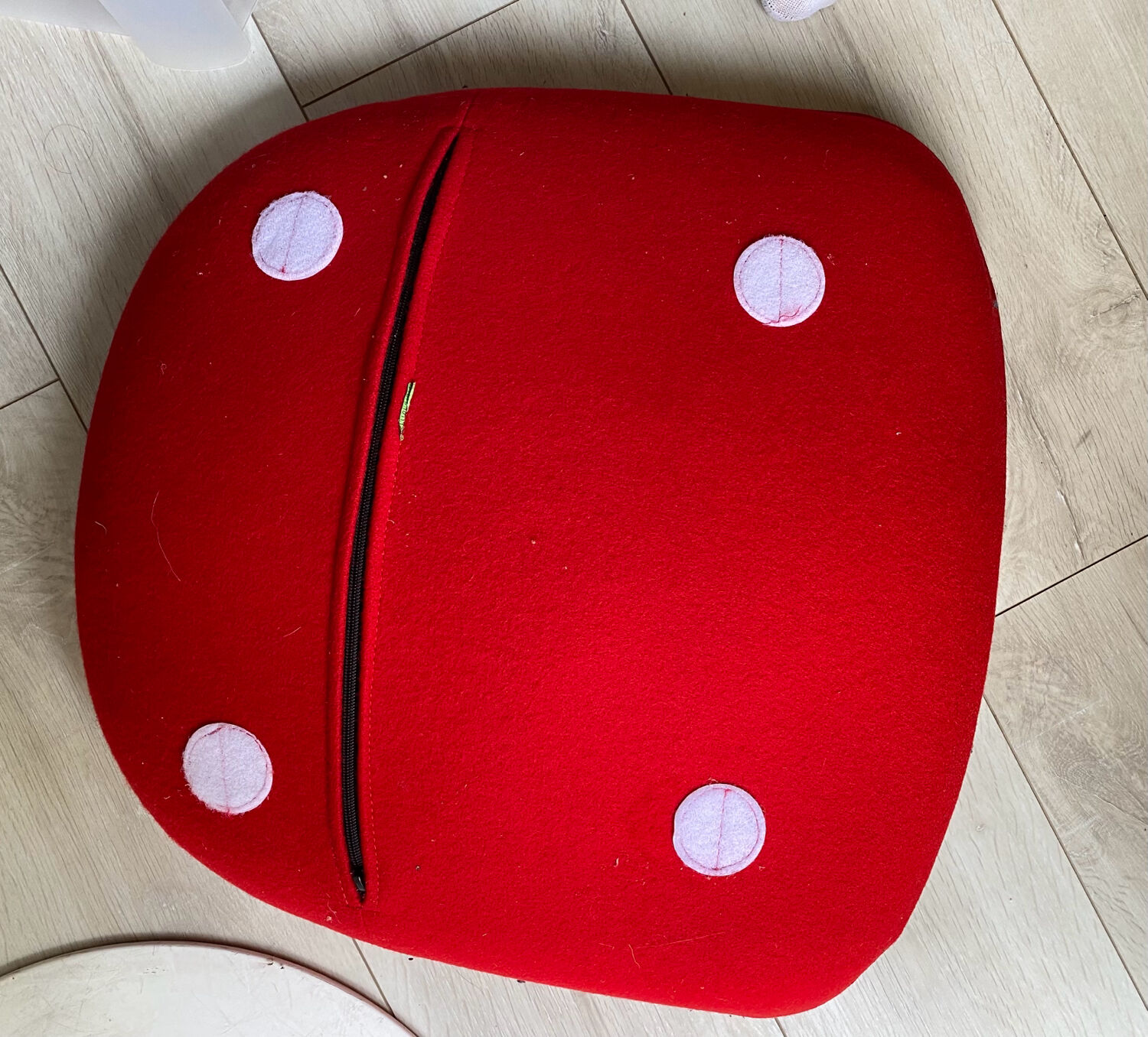 Fauteuil Tulip pivotant par Eero Saarinen