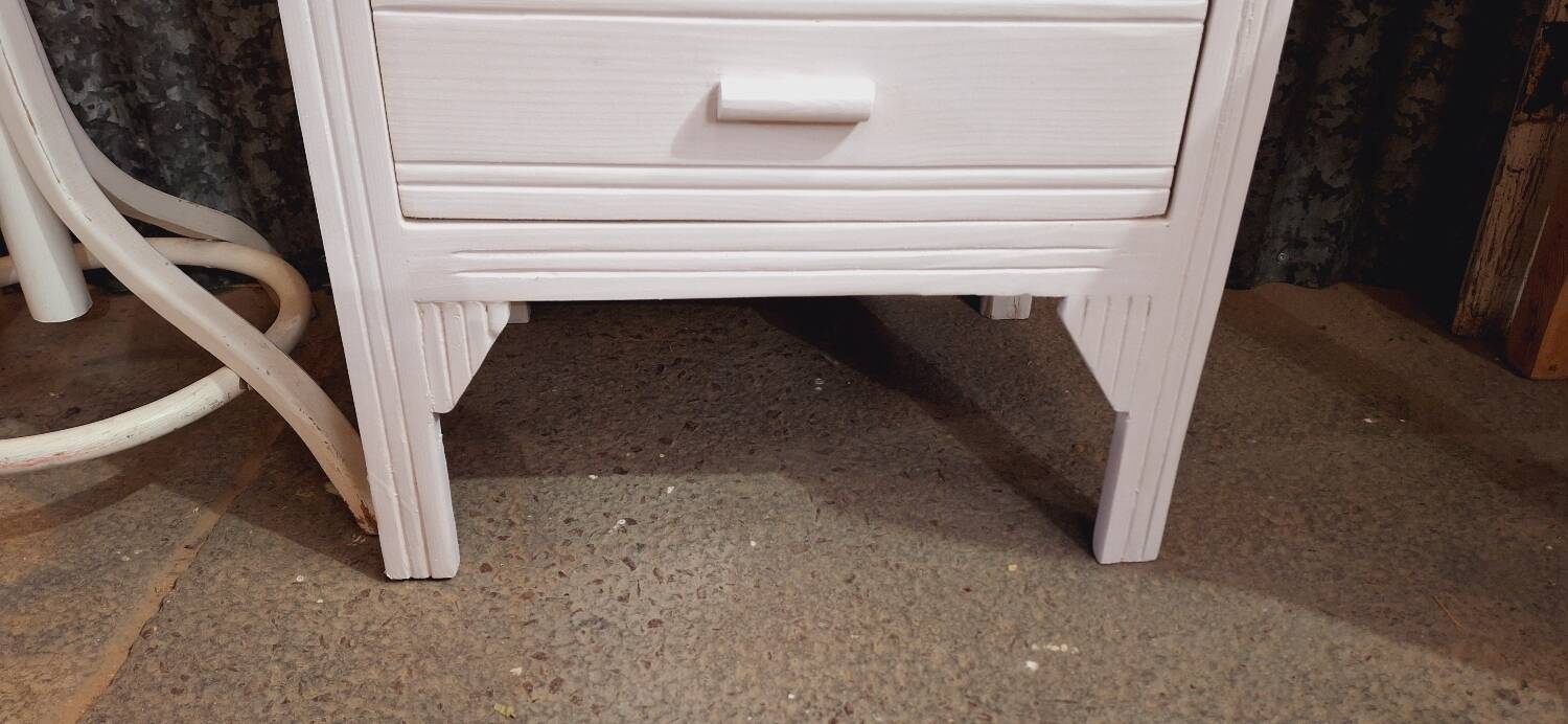 Old chest of drawers