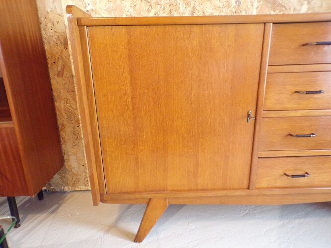 Buffet year 50 vintage