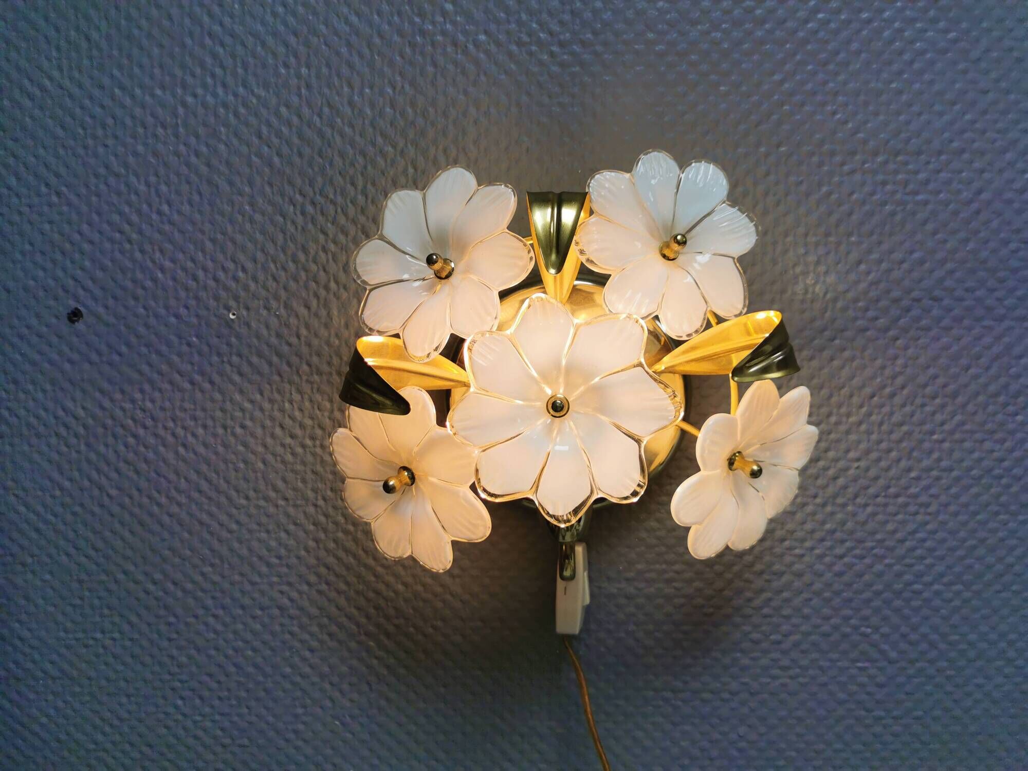 Swedish wall lamp in transparent and white glass shaped like flowers 1960s