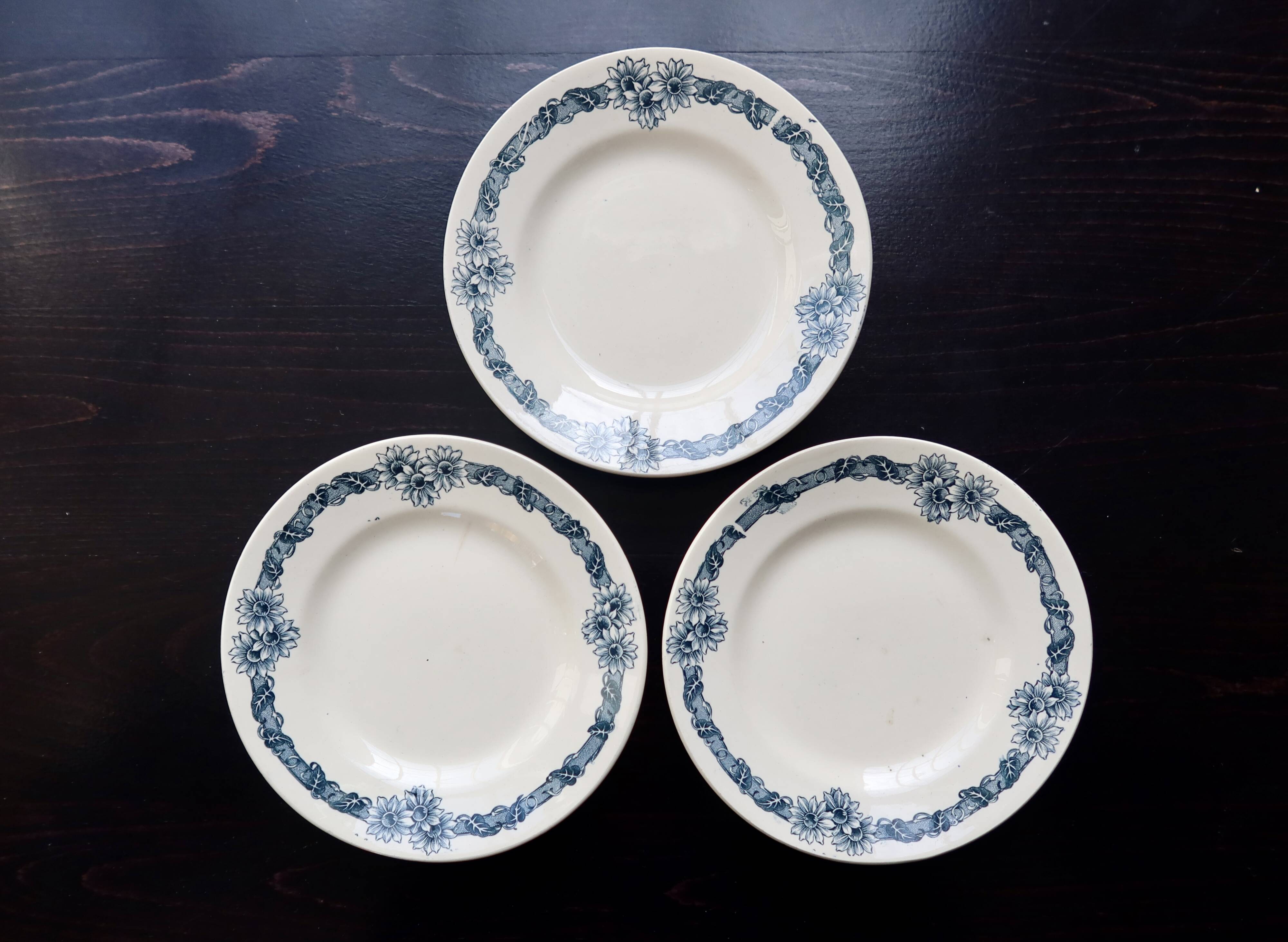 Antique dessert plate, Longchamp ironstone, Denise model.