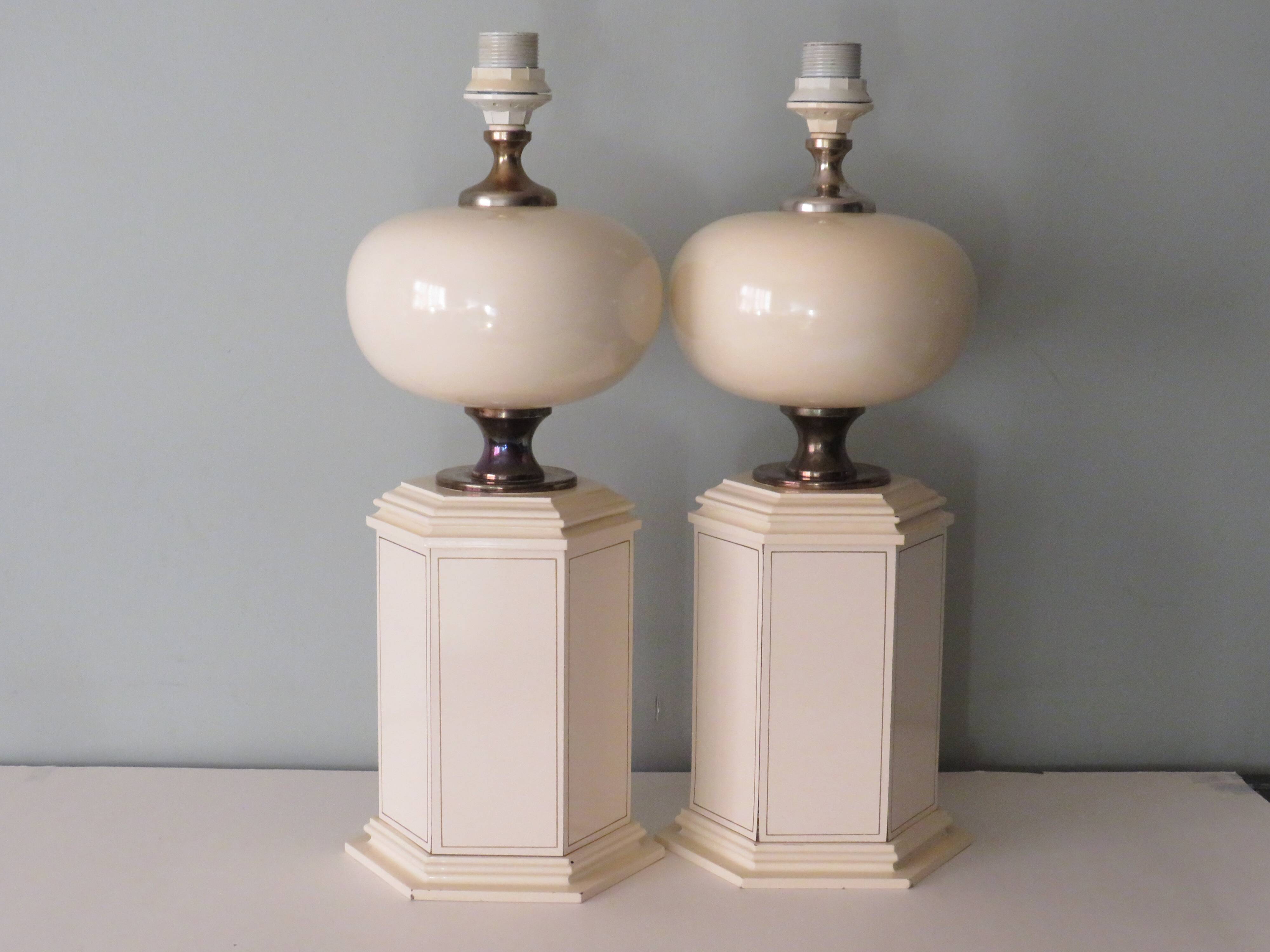 Suite of 2 table lamps from maison Le Dauphin, France 1960-1970