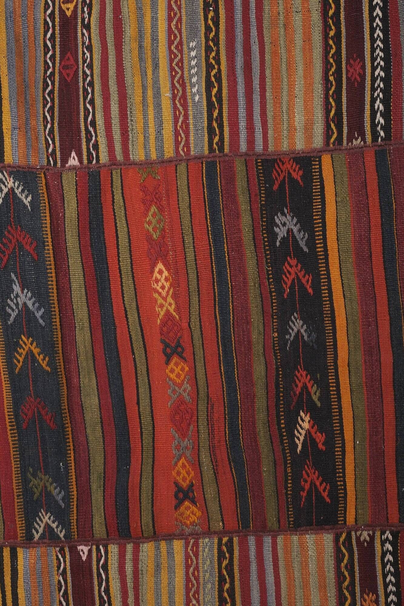 Vintage Turkish kilim handwoven 273x356 cm