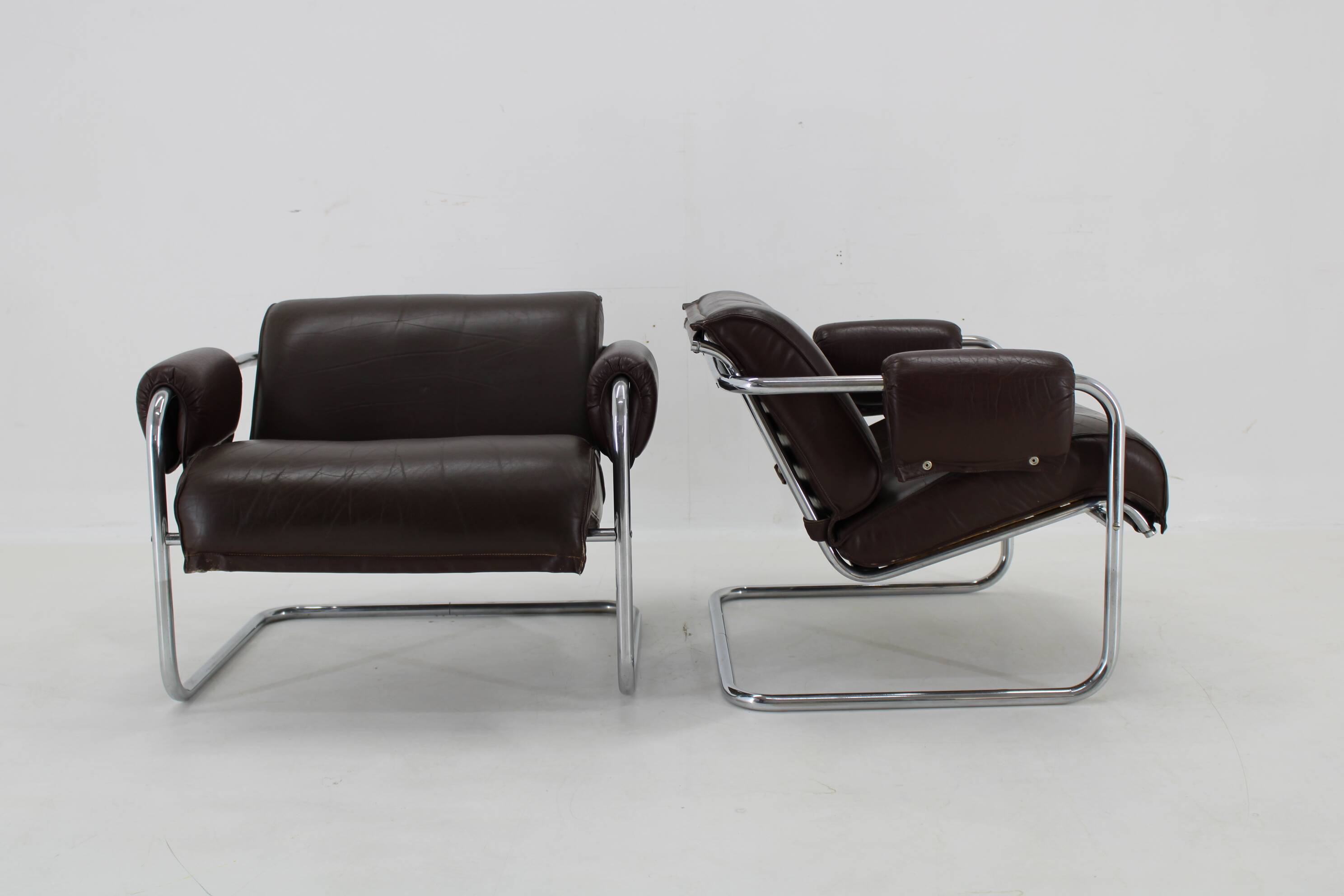 1950s Pair of Tubular Armchairs in Leather, Czechoslovakia