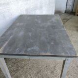Farm table