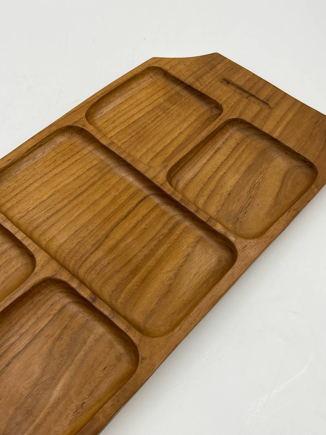 Solid wood aperitif dish