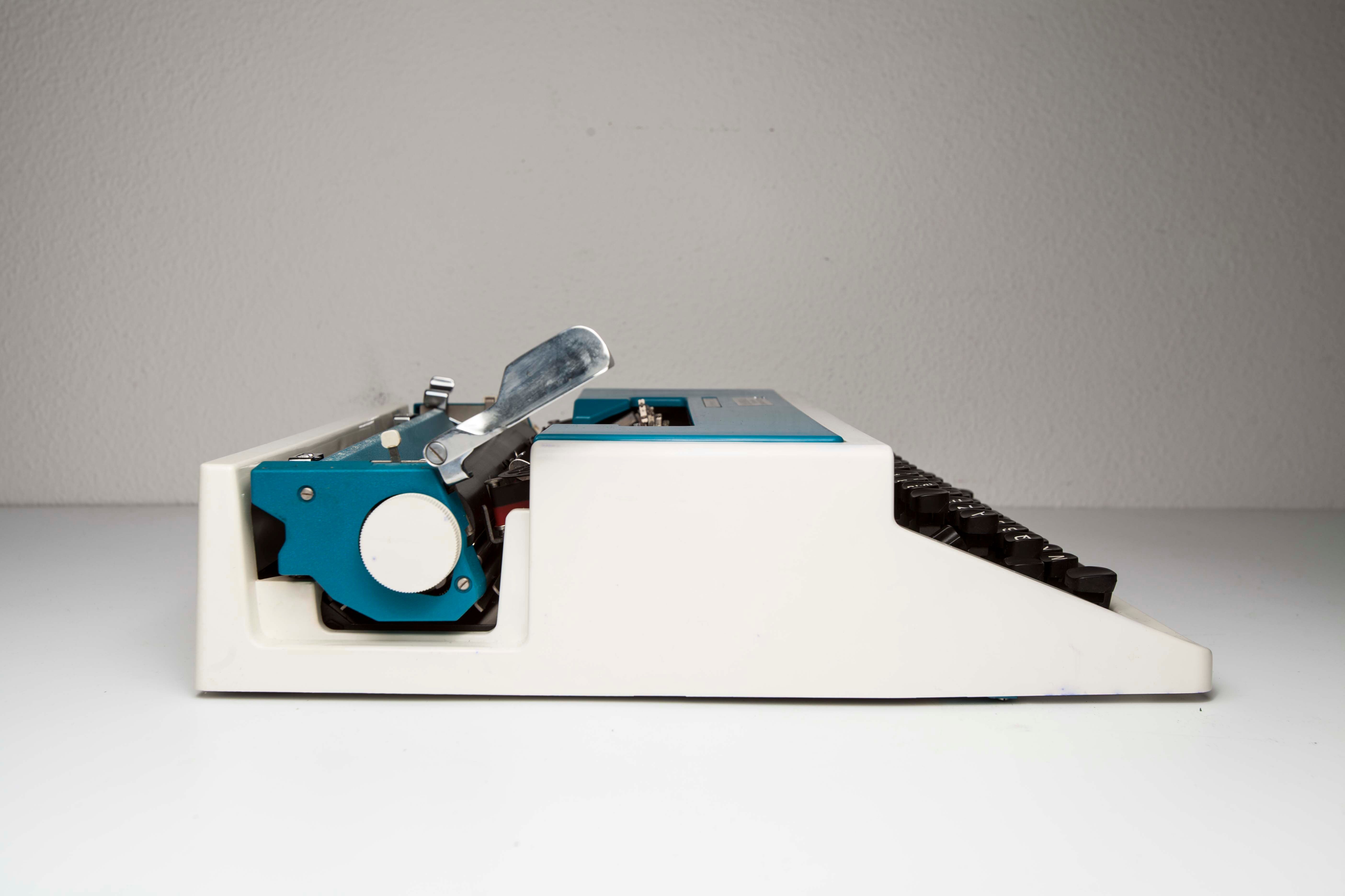Blue Underwood 315 portable typewriter