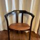Hans Olsen, Fauteuil en bois verni et cuir