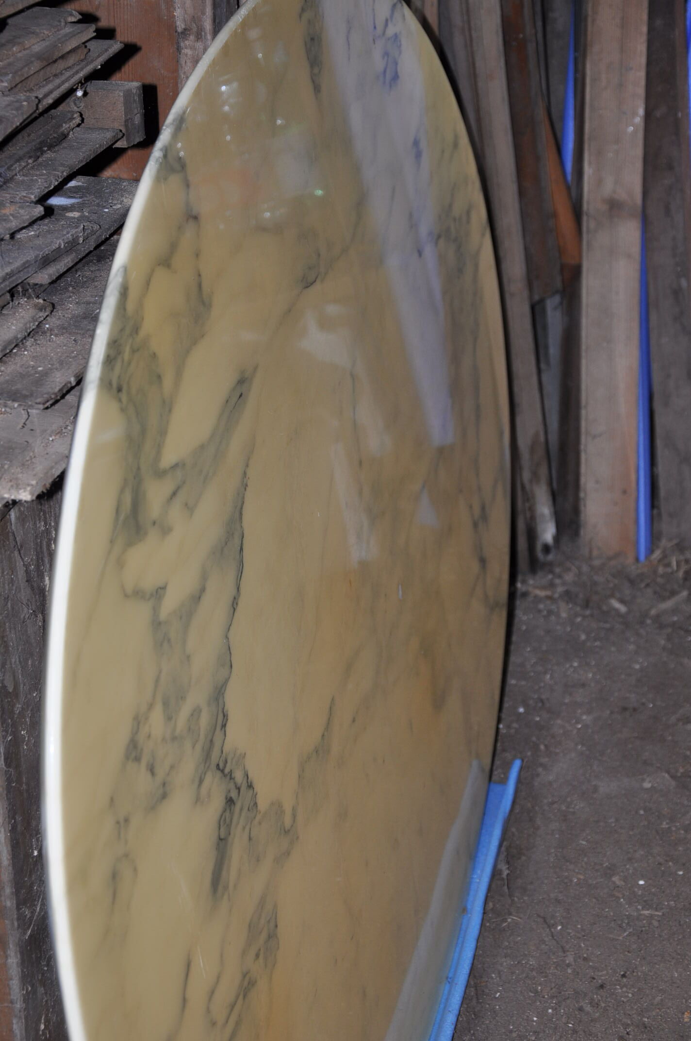 Meal table, oval, marble, 70