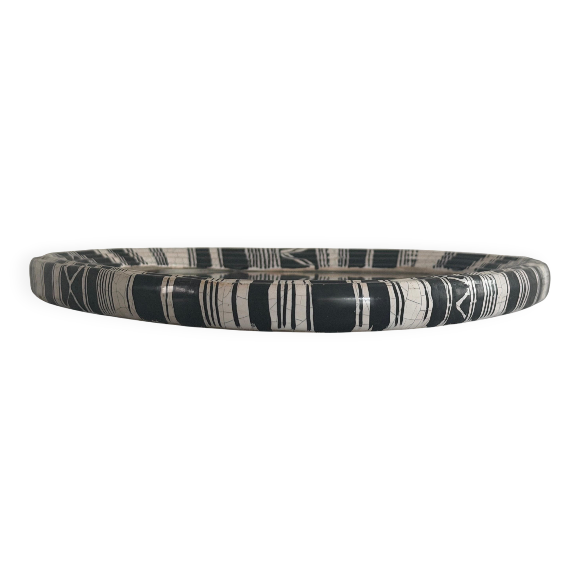 Small wall mirror, round triangle in black and white ceramic, 1950s, Germany.