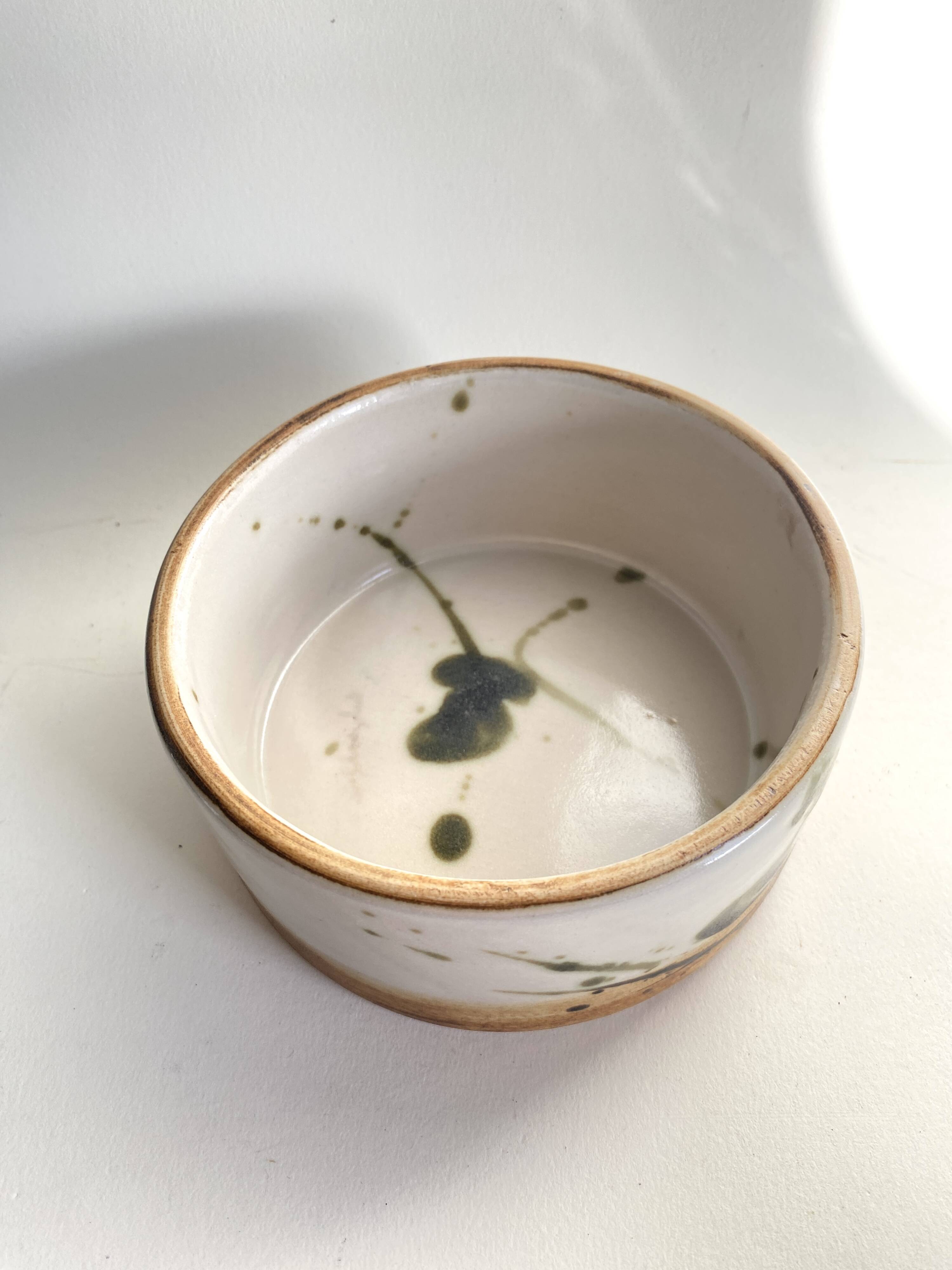 Stoneware dish signed La Colombe pottery, 50s/60s