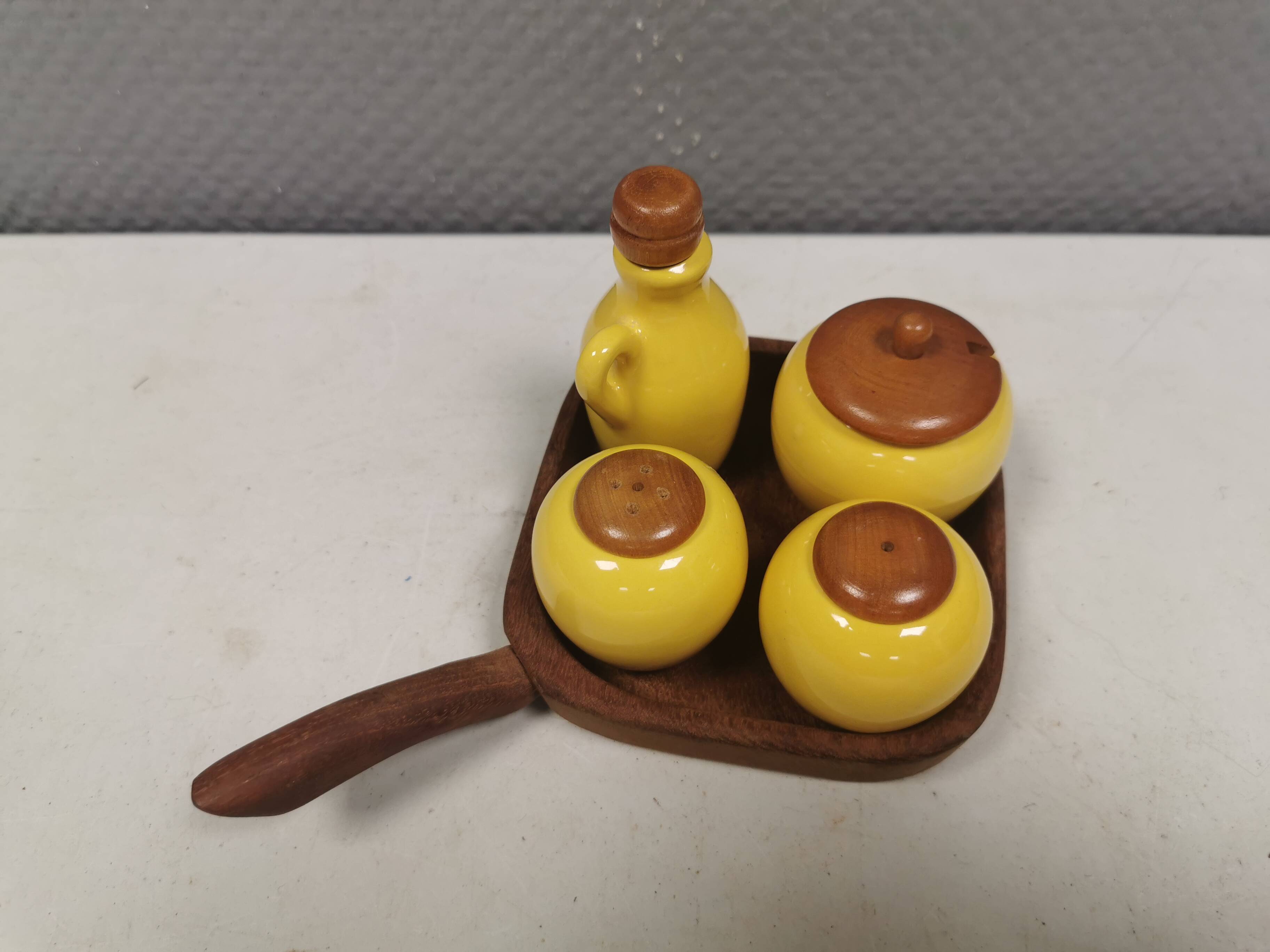 Petit ensemble de table suédois en céramique et bois, années 1980