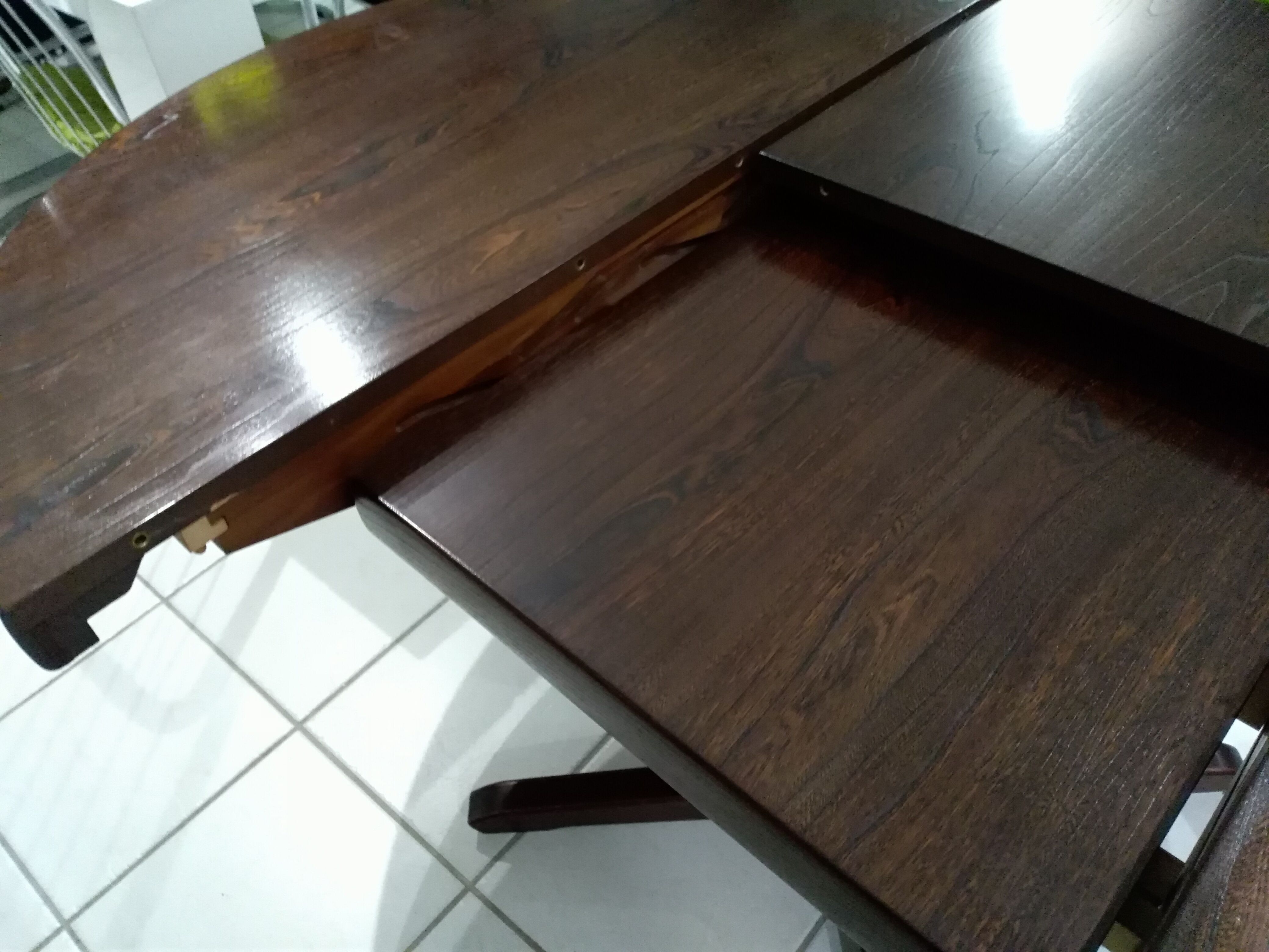 Round dining table extendable baumann 1970