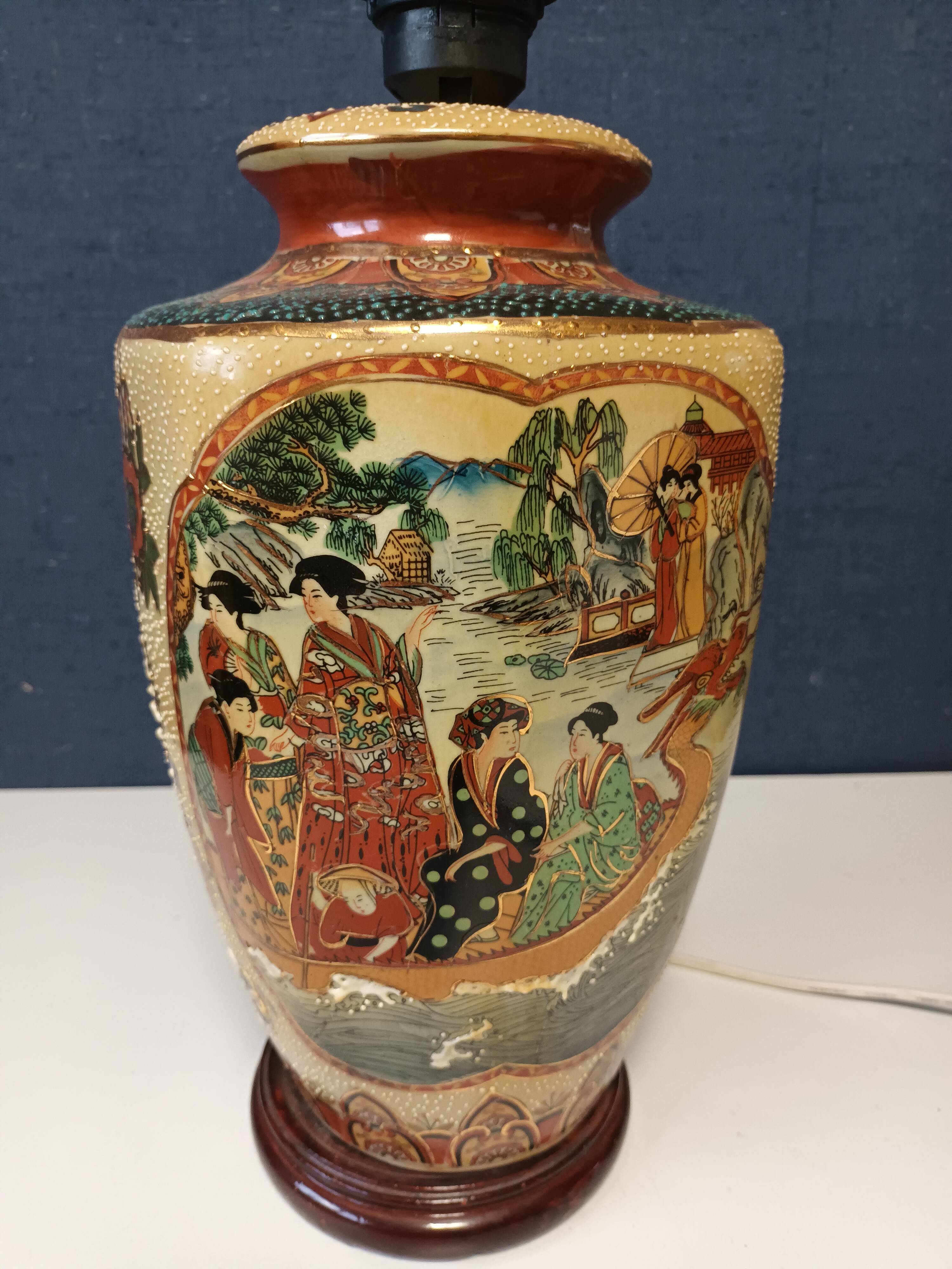 Asian ceramic lamp