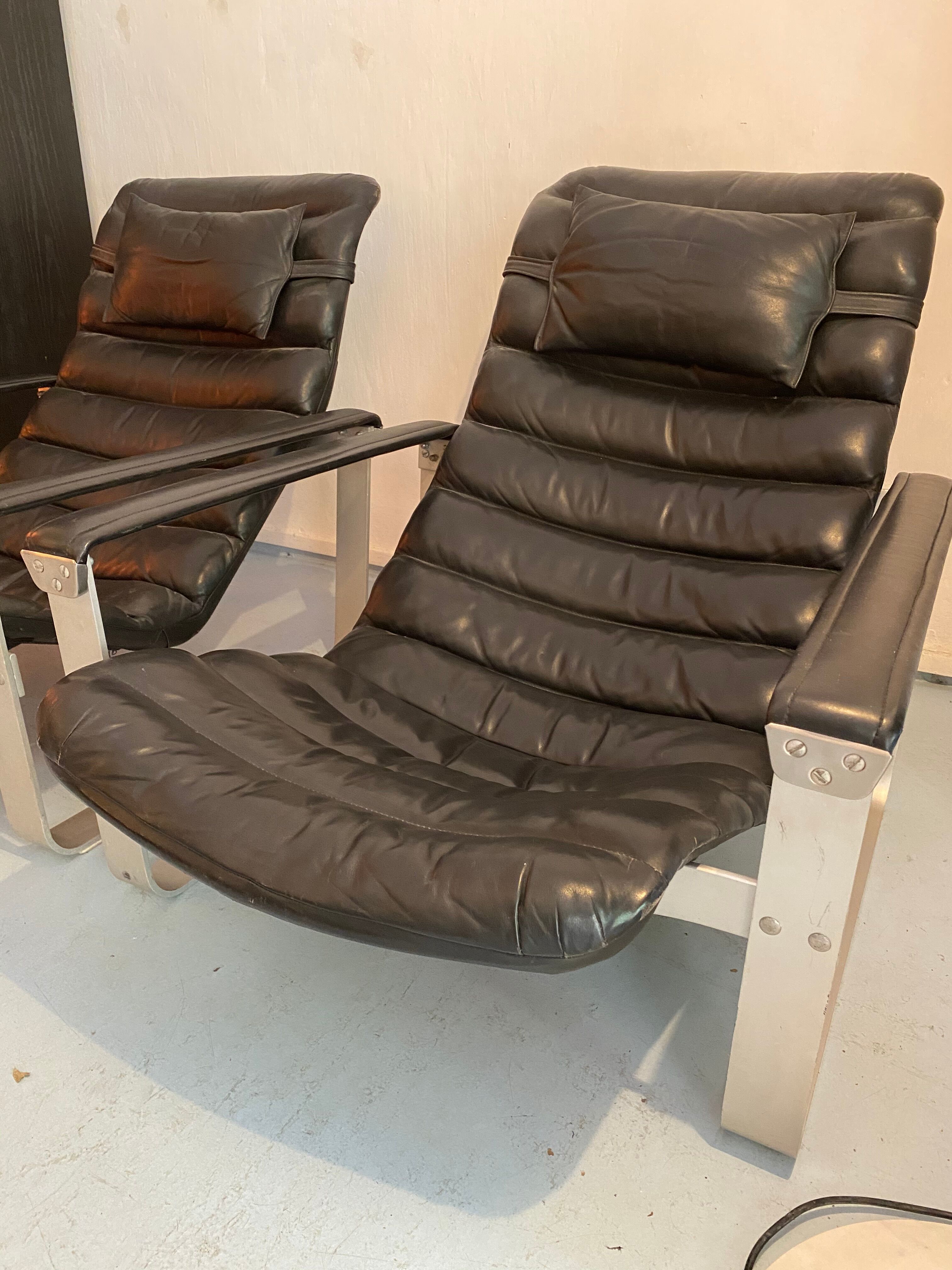 Paire de fauteuils « Pulkka » par Ilmari Lappalainen