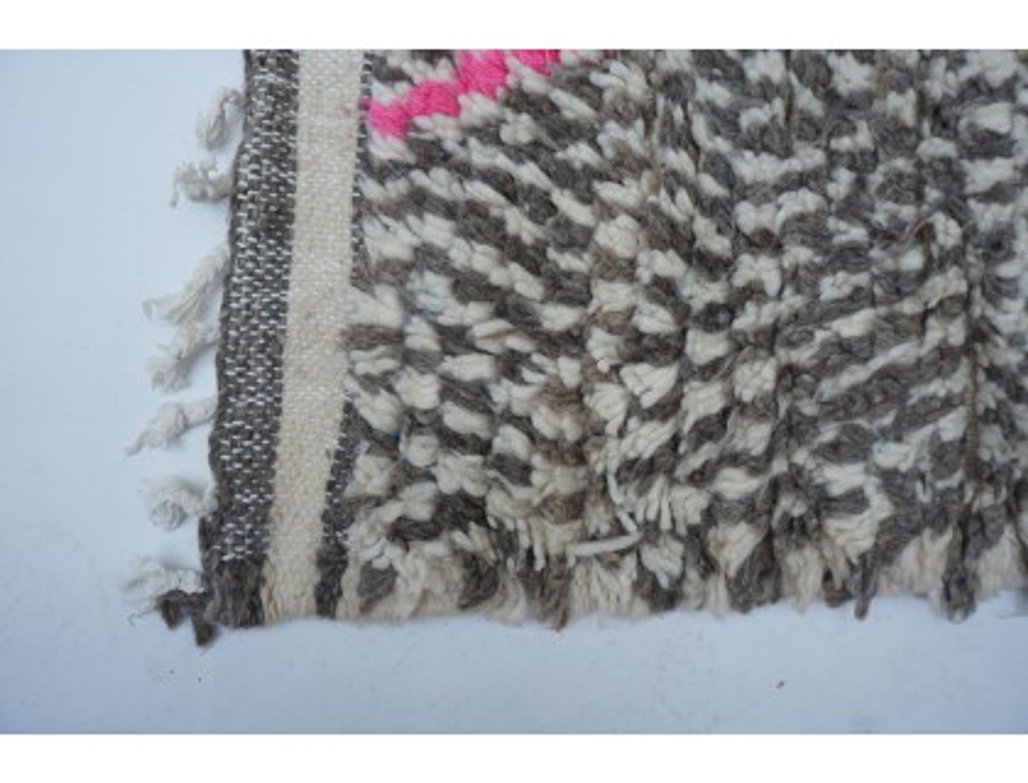 Colorful Berber carpet 194x134cm