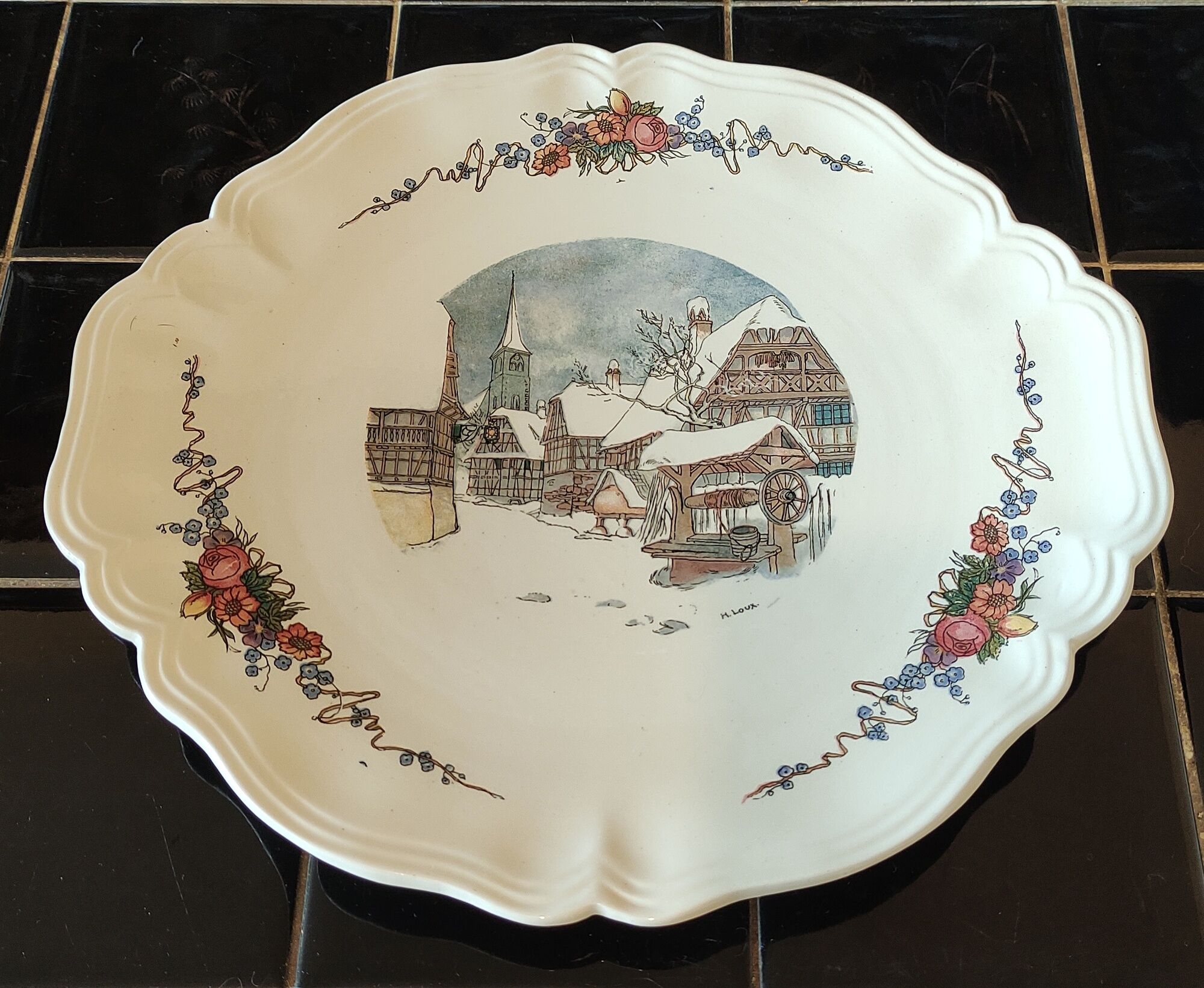 Service of 12 dessert plates and its serving dish - Obernai - Sarreguemines - Henry Loux