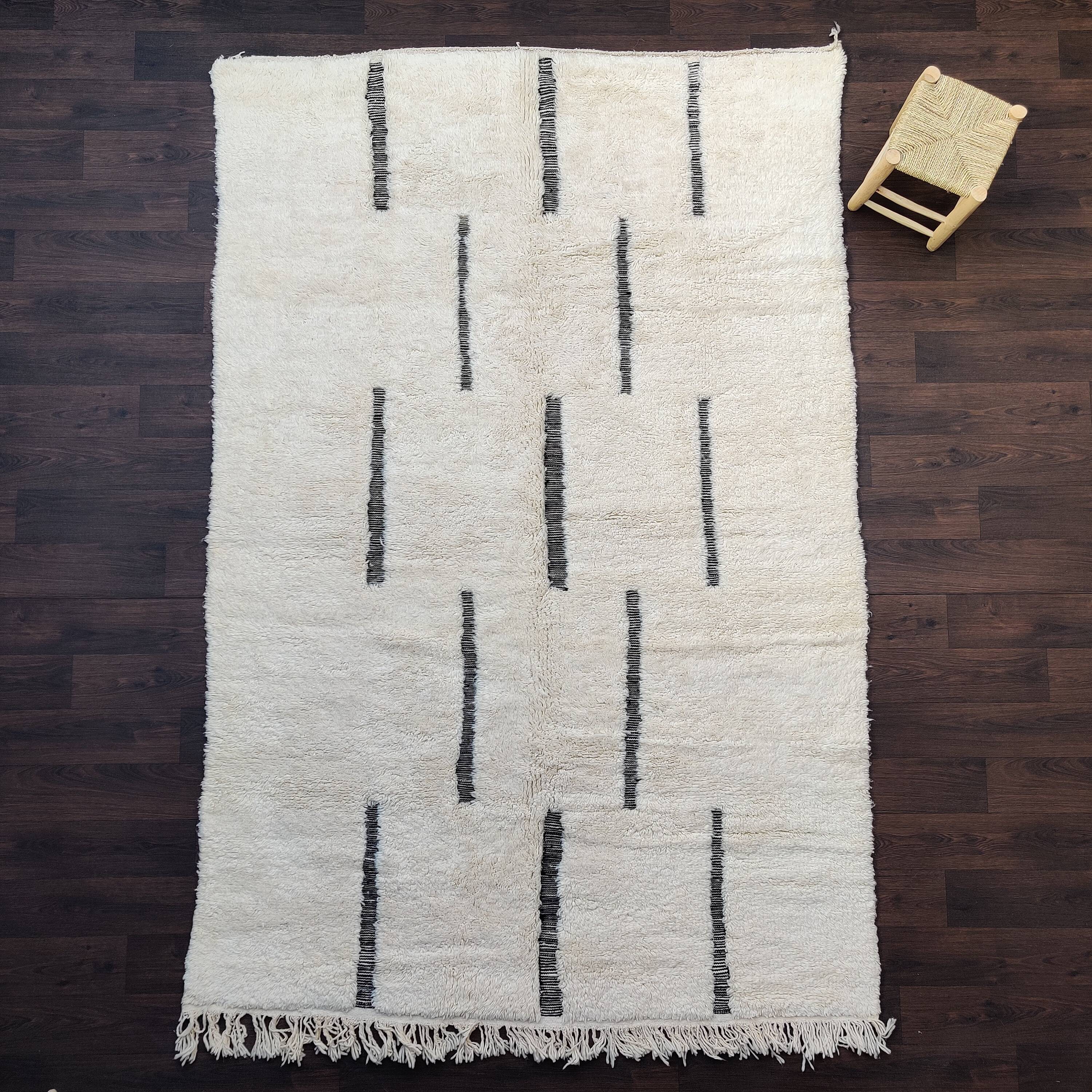 Tapis berbère beni ouarain graphique 200 x 300 cm