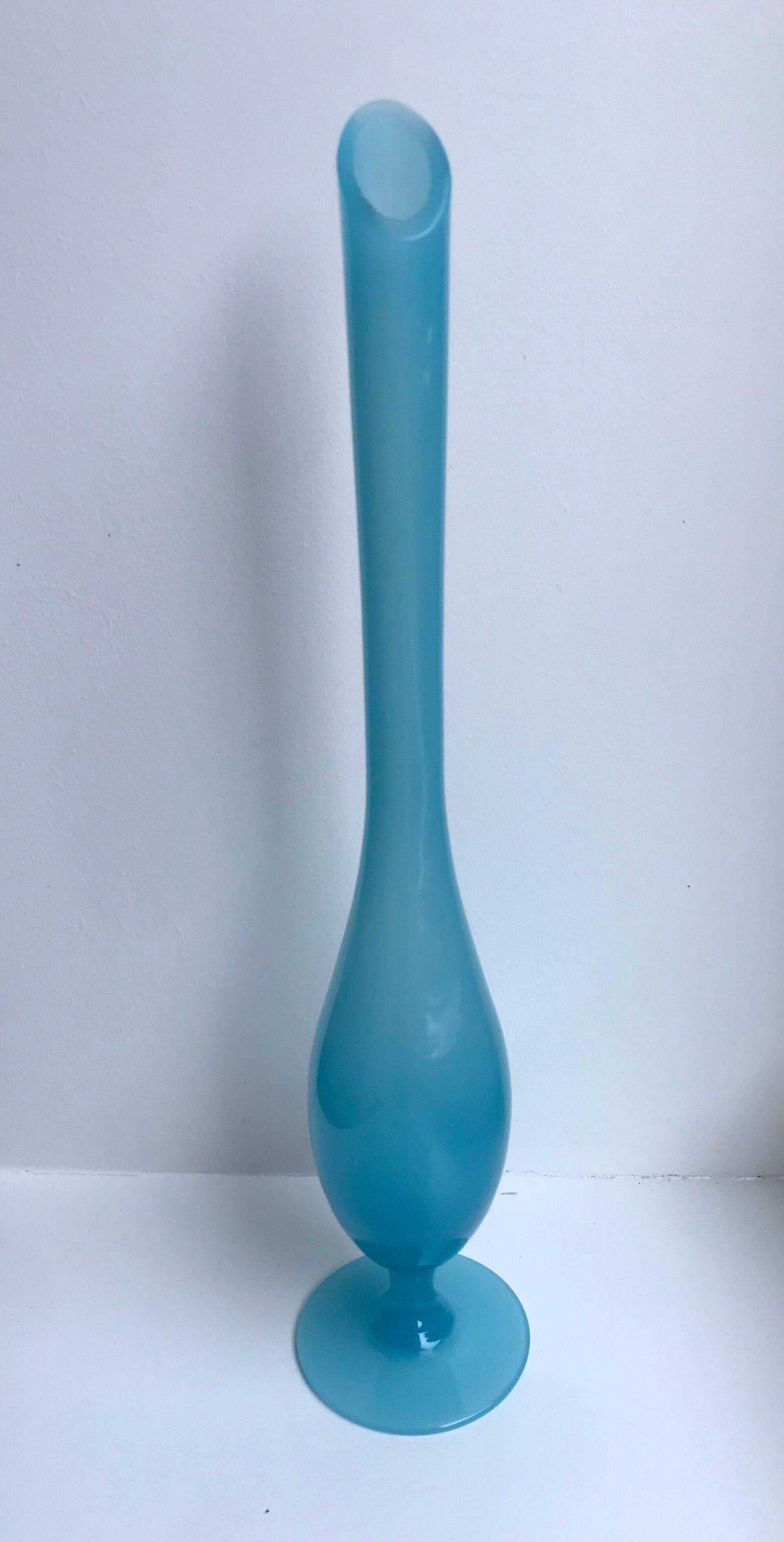 soliflore in blue opaline 60s