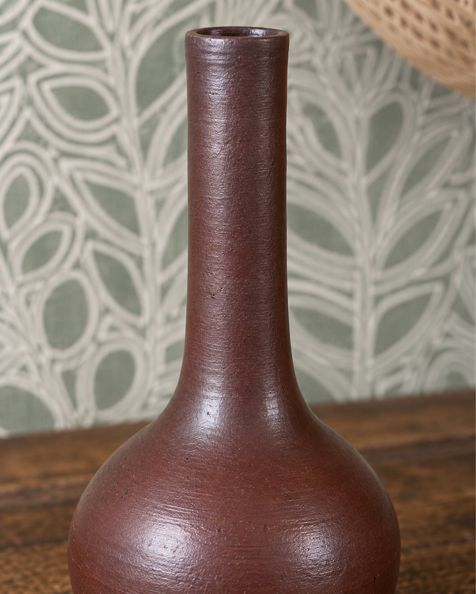 Vintage stoneware soliflore – Sleek silhouette
