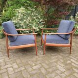 Pair of Knoll Antimott armchairs, 1960