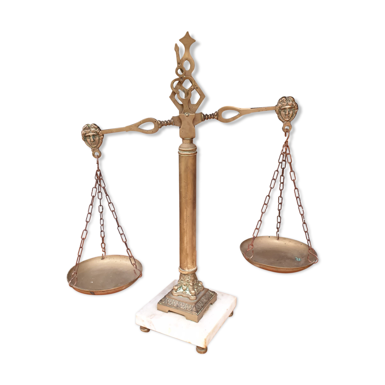 Apothecary balance in bronze and marble