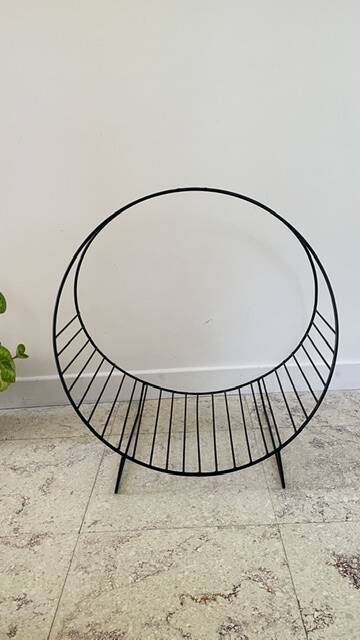 Magazine rack vintage log holder