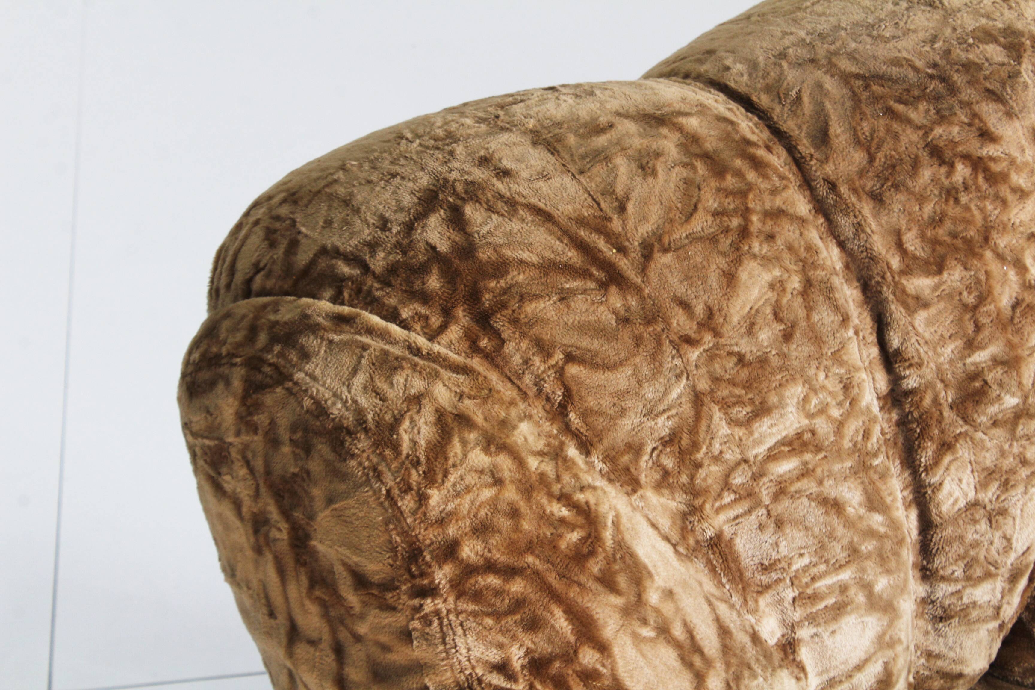 Vintage italian armchair velvet 1970s