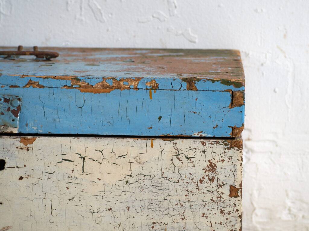 Small antique painted pine chest – Poland, around 1930
