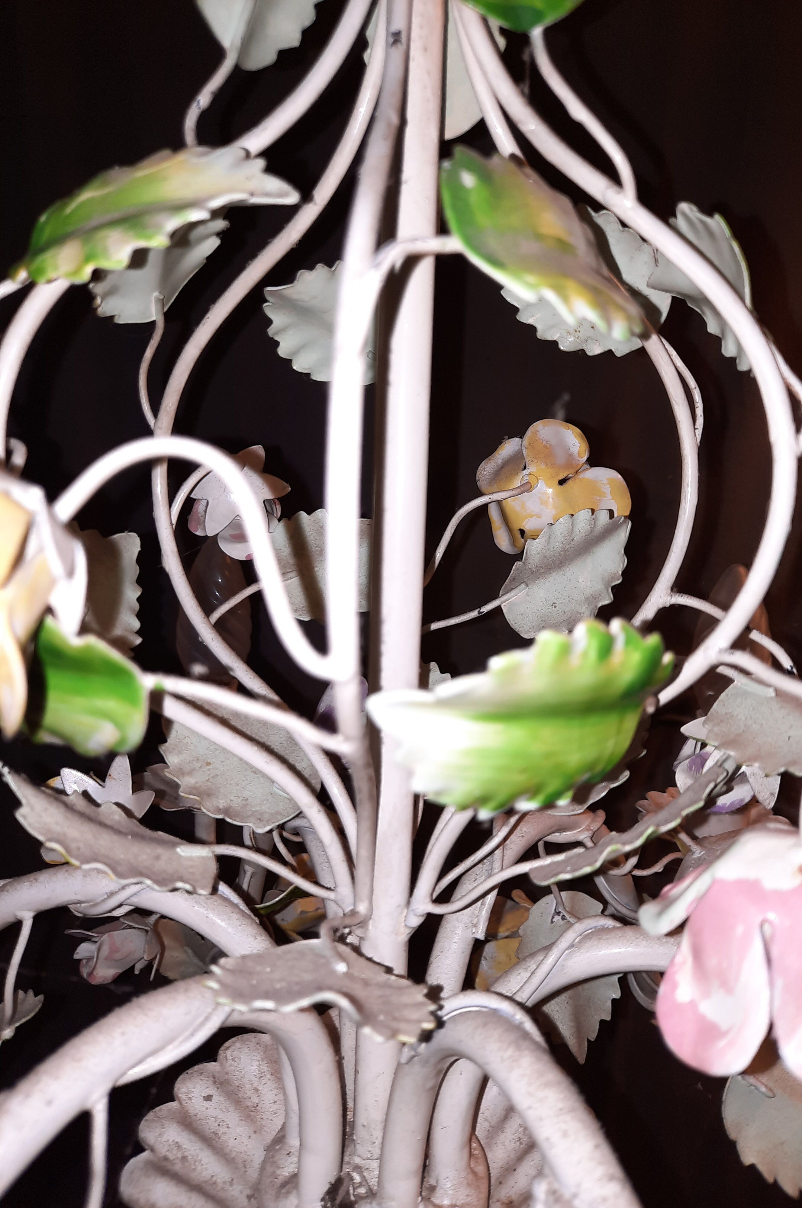 6-light flowered metal chandelier