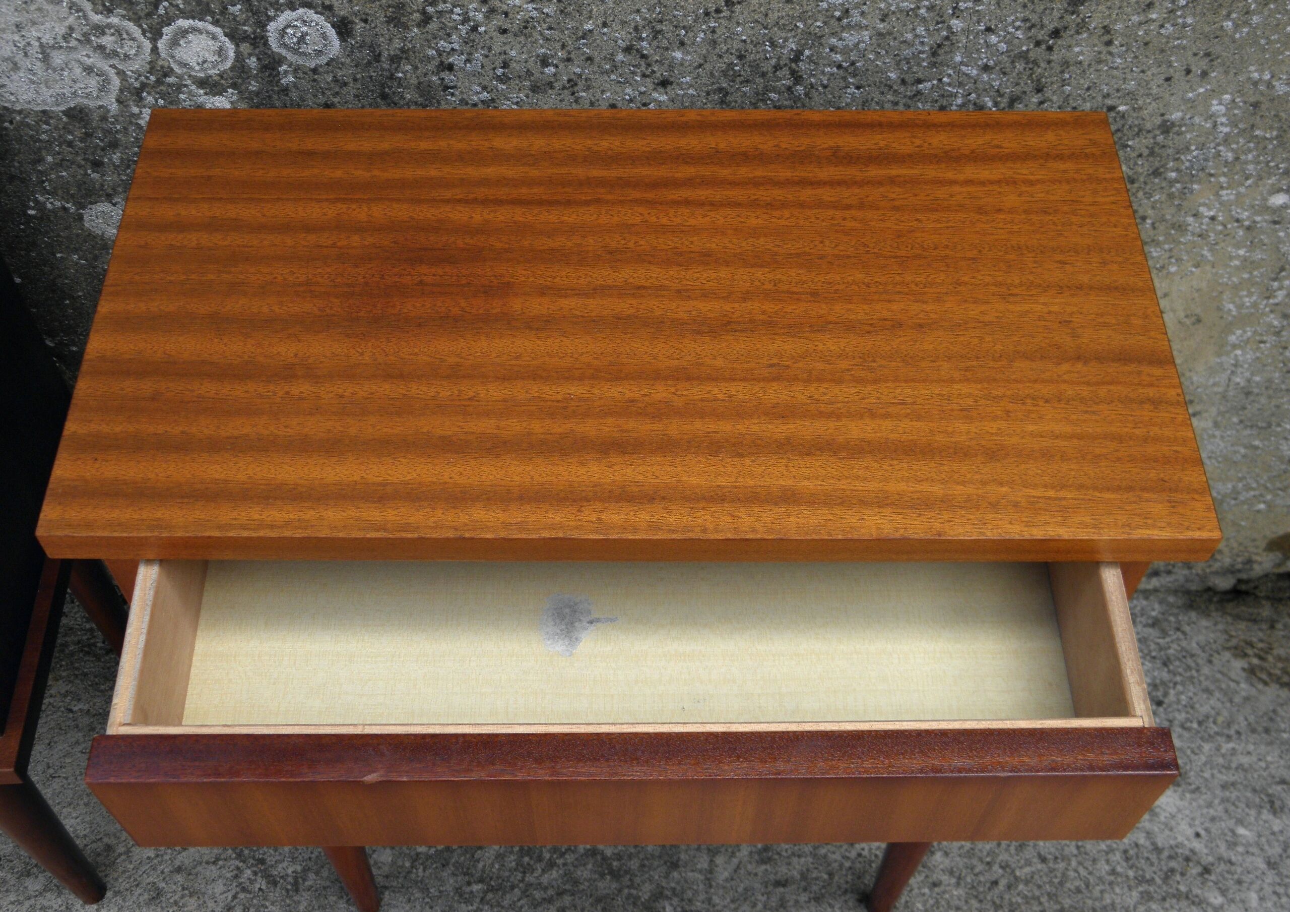 Pair of bedside tables feet spindles 70s