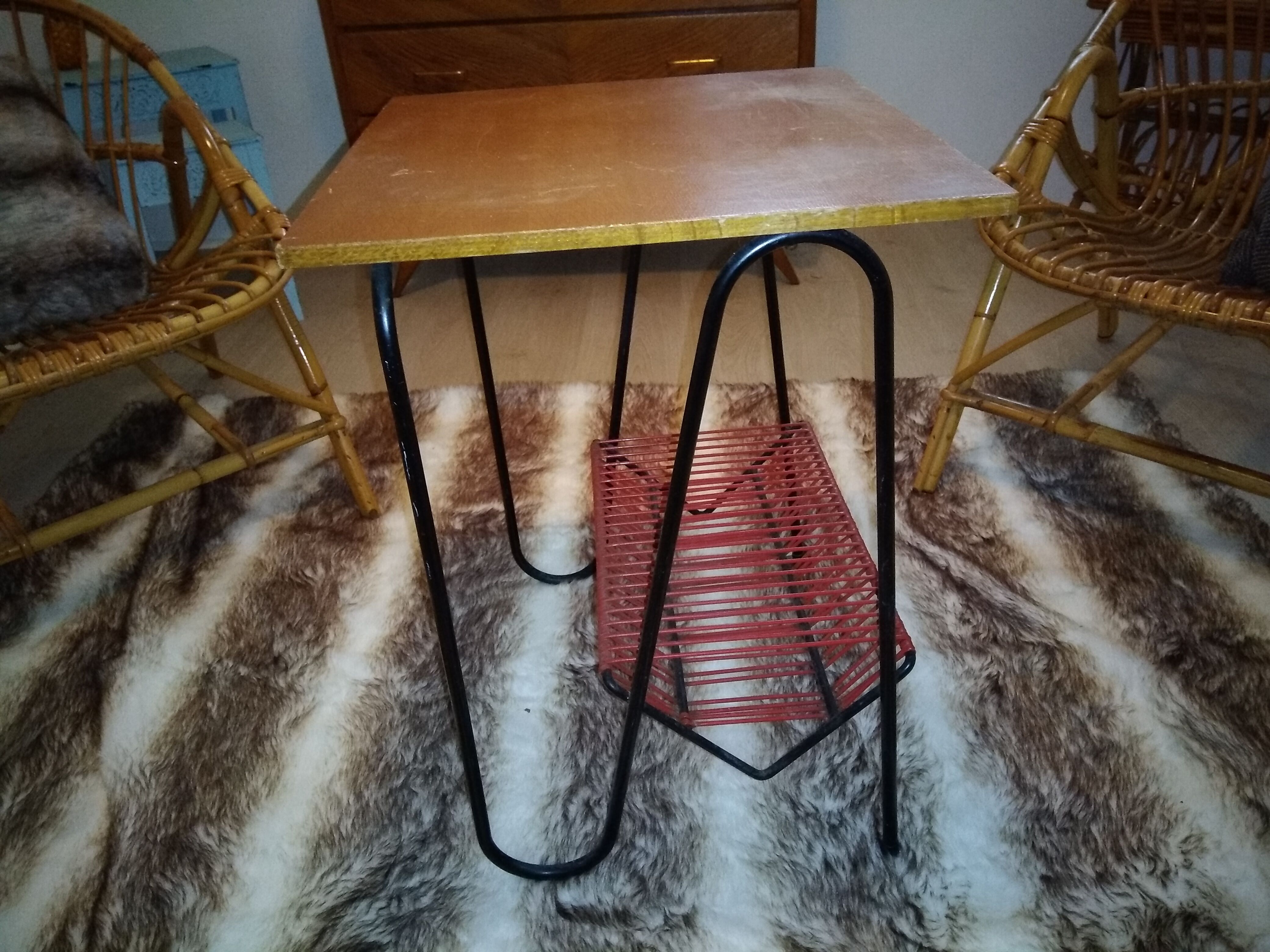 Table vintage scoubidou