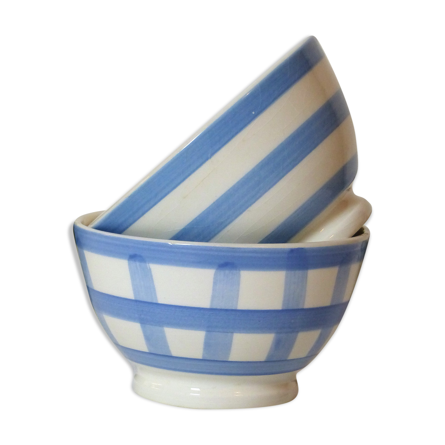 Pair of Ternana ceramic bowls